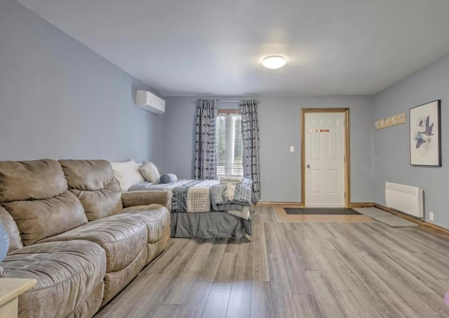 Bedroom, Seating Area in Hébergement chez le D