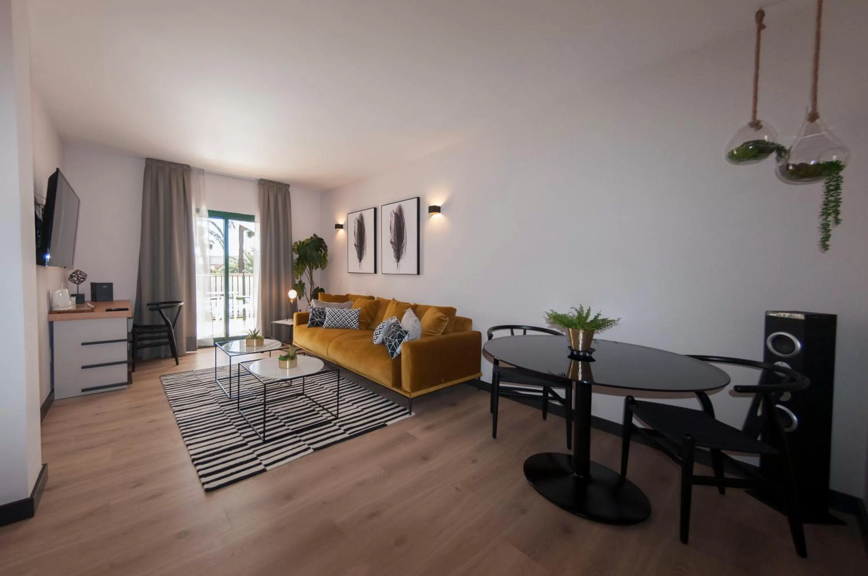 Living room in Hotel La Laguna Spa & Golf