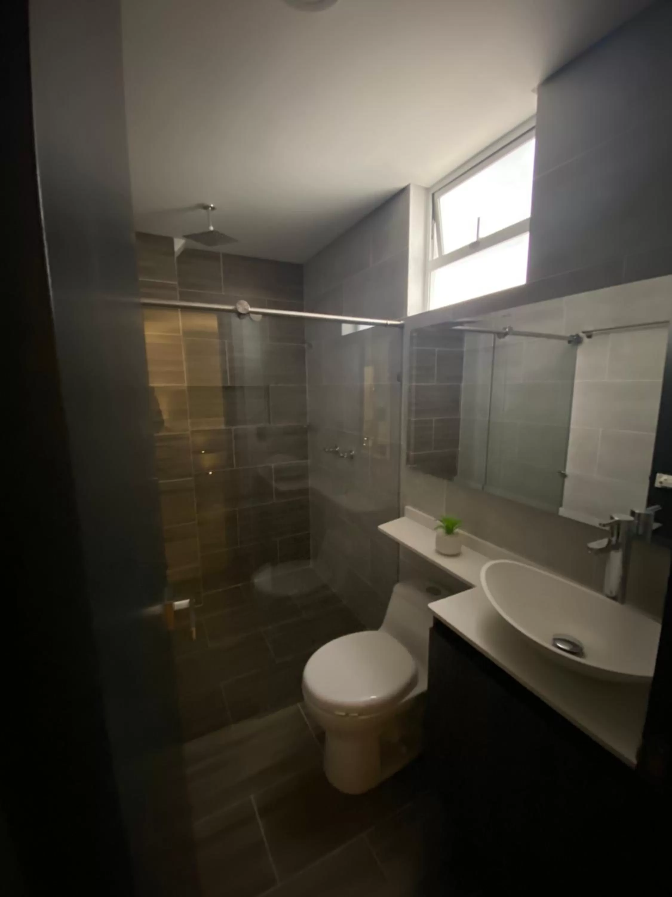 Bathroom in HOTEL CALIFORNIA CITY