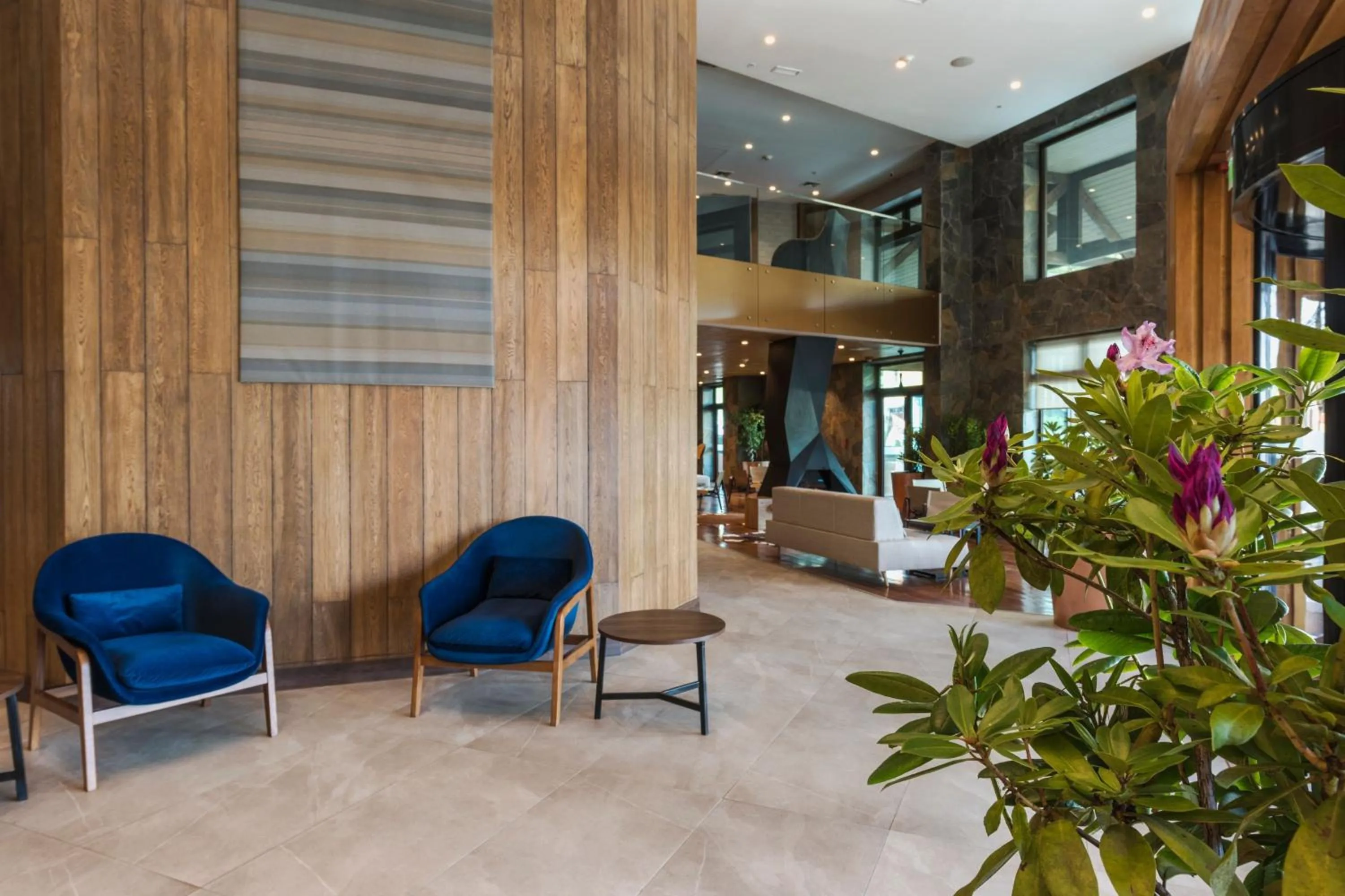 Lobby or reception in Courtyard by Marriott Puerto Montt