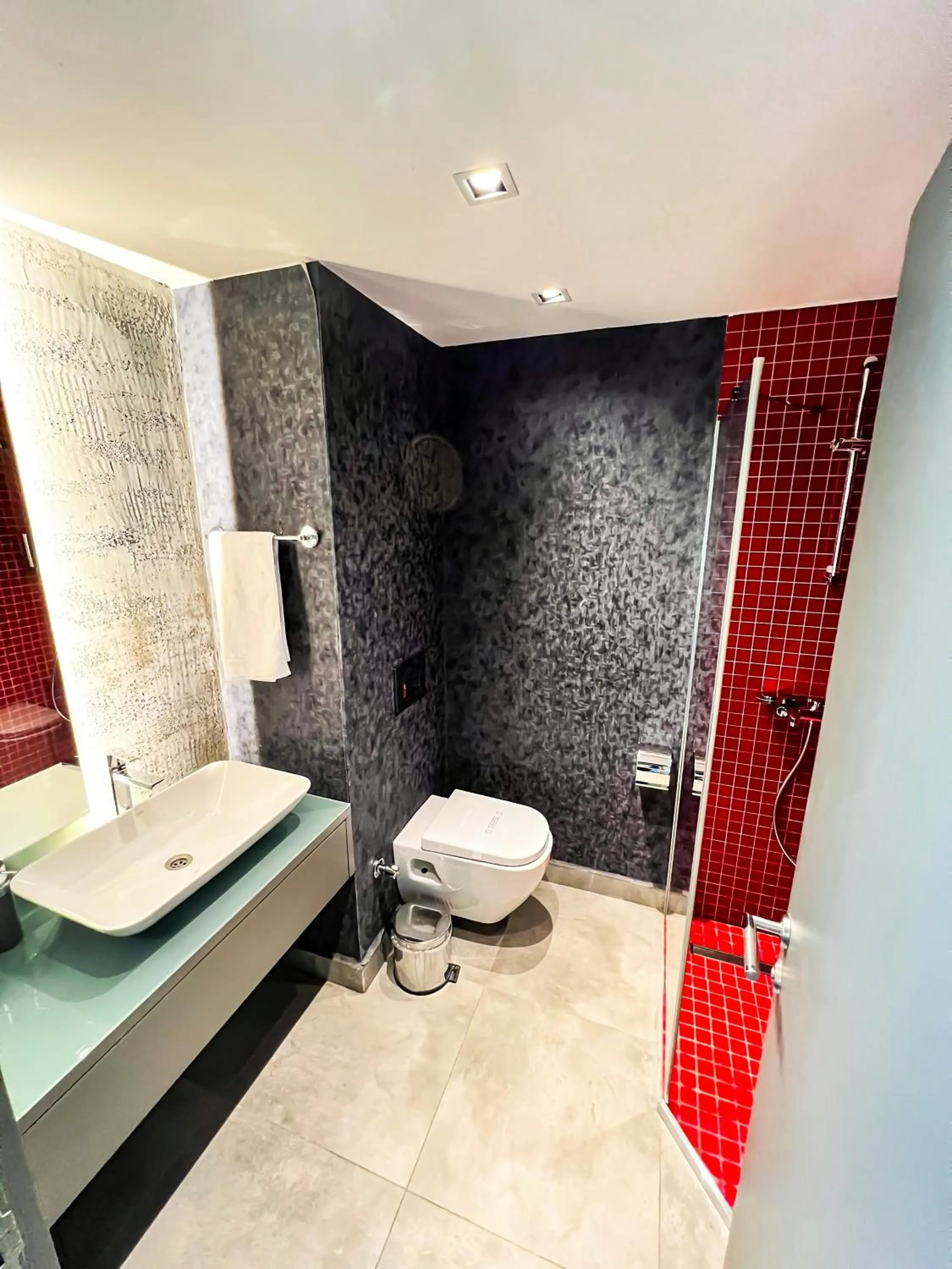 Toilet in Triada Hotel Karaköy