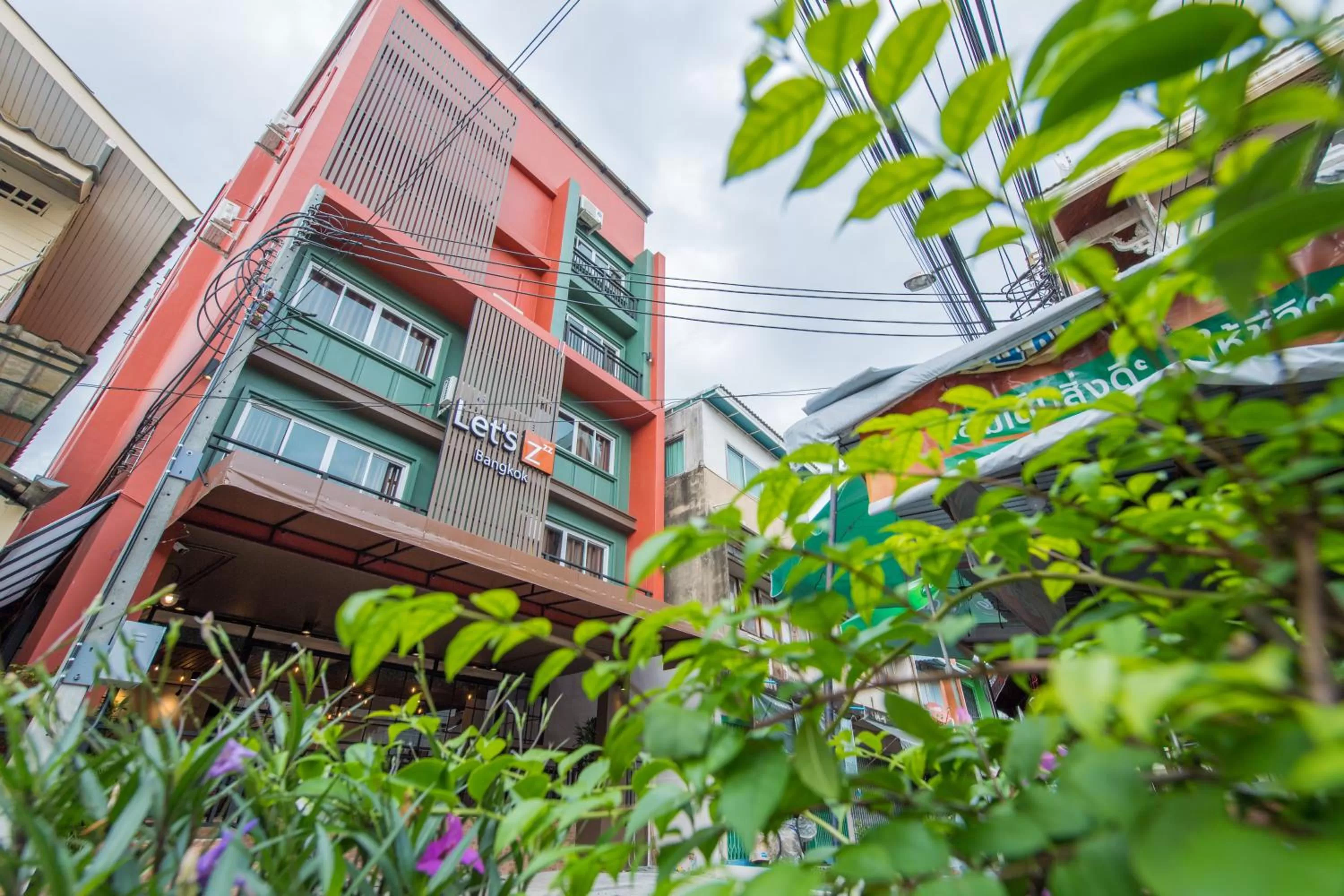 Property building in Let's Zzz Bangkok