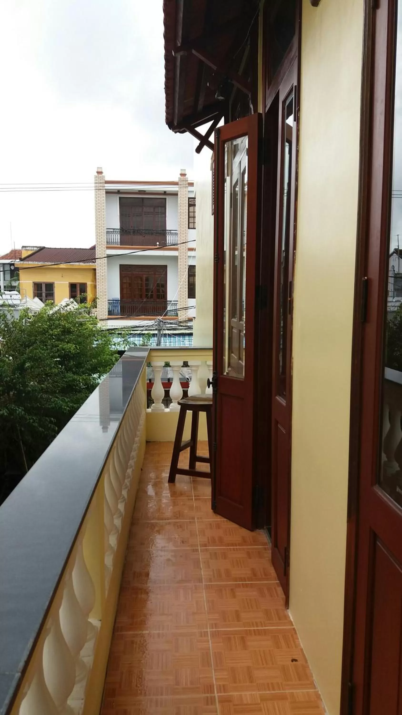 Property building, Balcony/Terrace in Qua Cam Tim Homestay