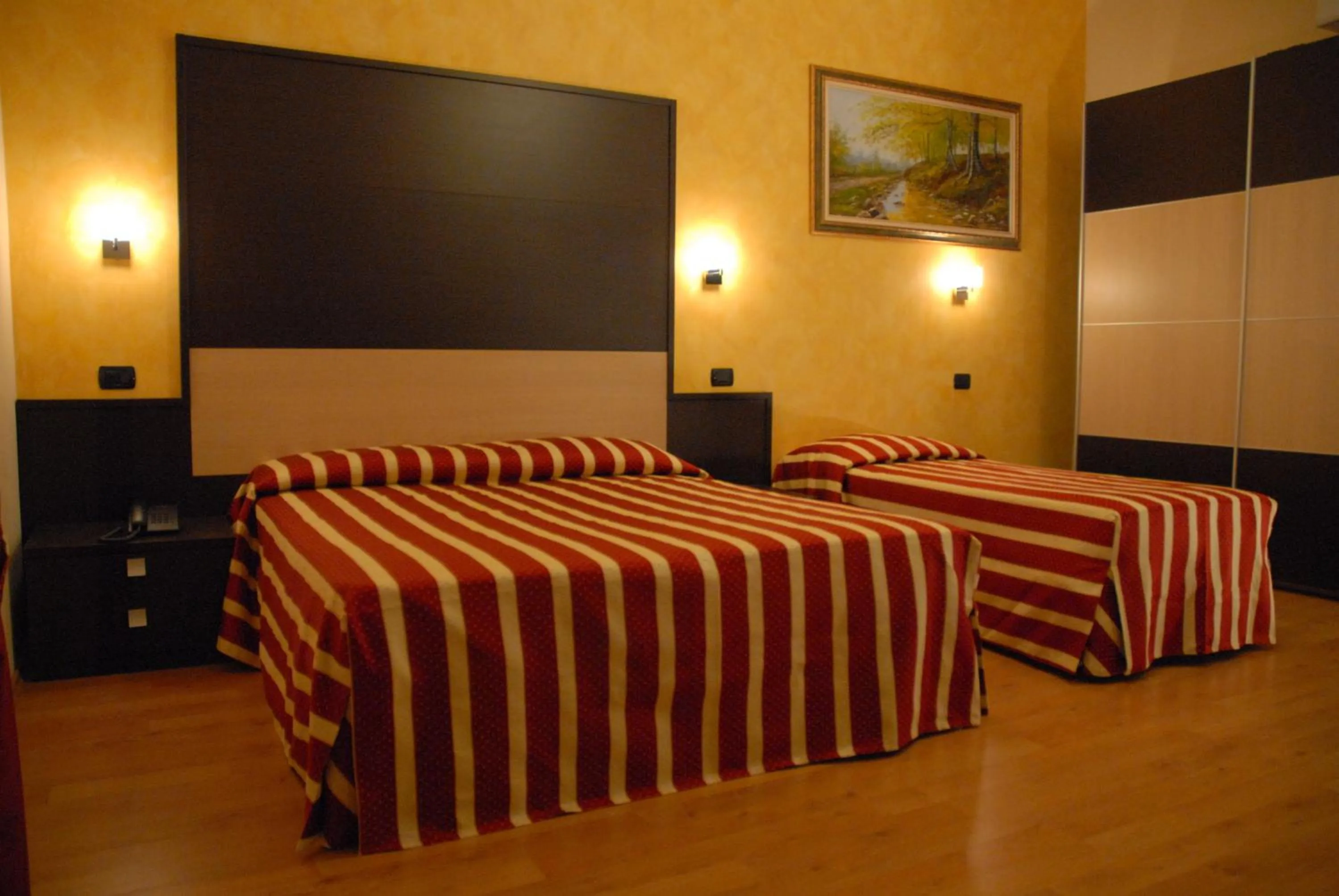 Decorative detail, Bed in Hotel Iacone