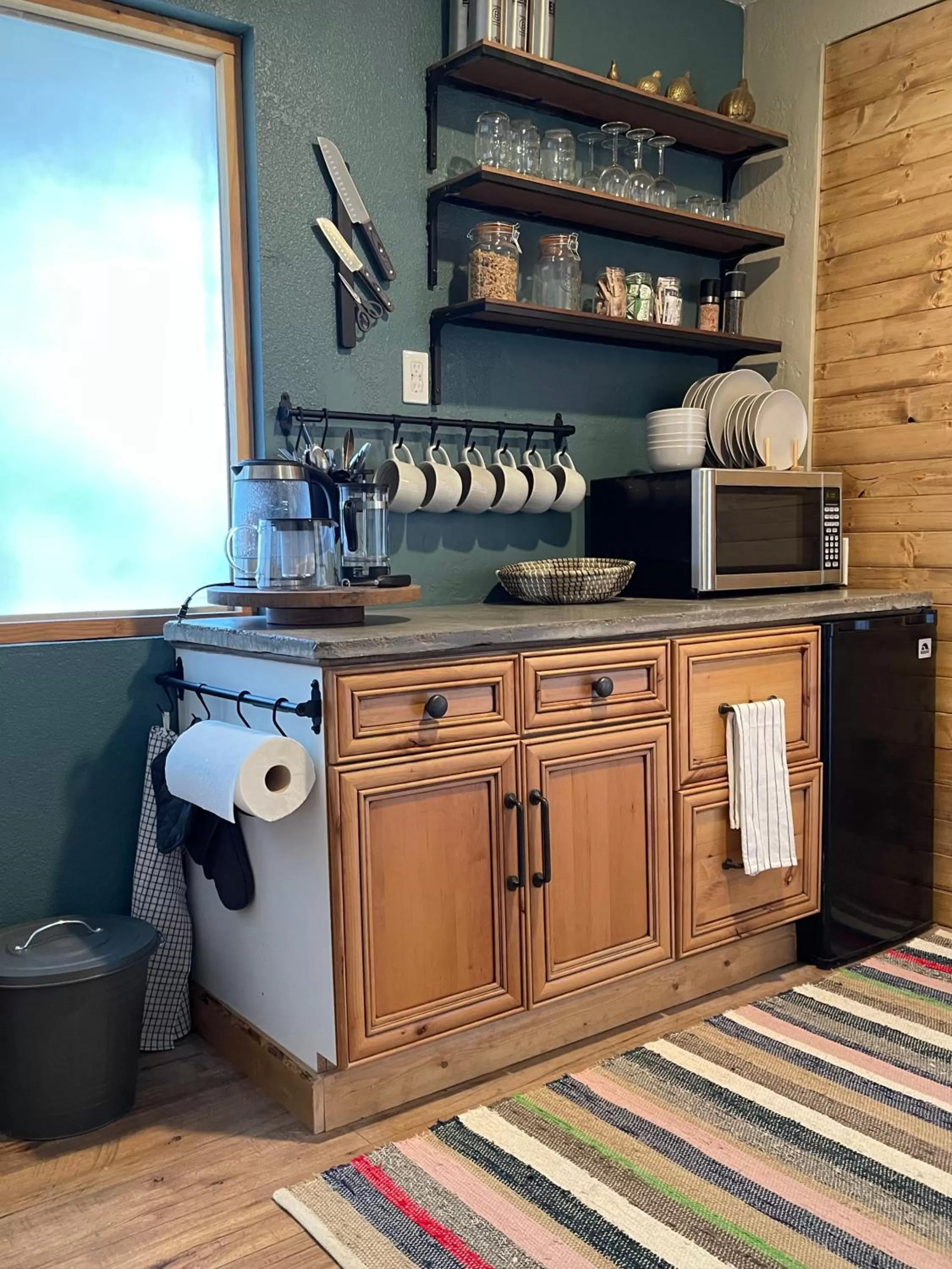 Kitchen or kitchenette in Yosemite Basecamp