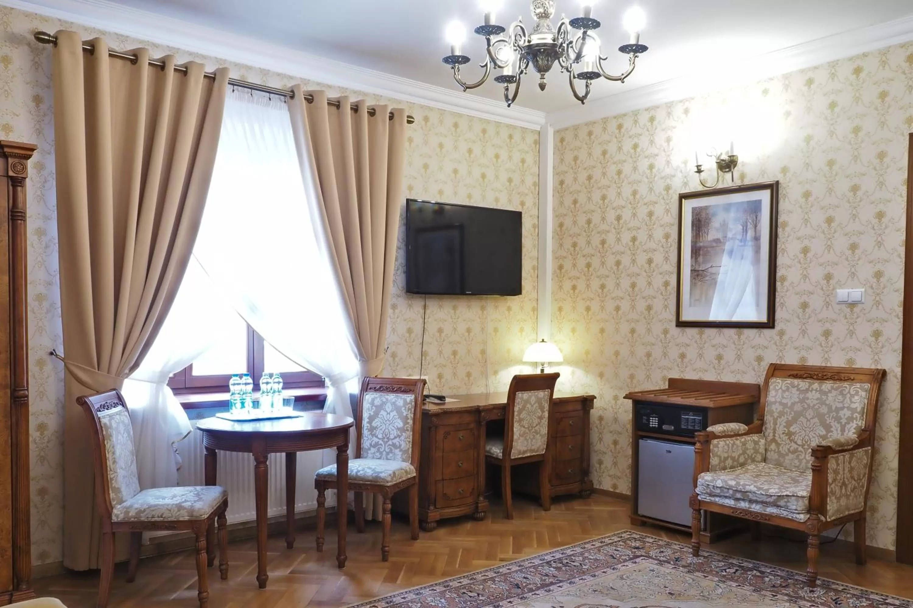 TV and multimedia in Hotel Sarmata Zespół Dworski