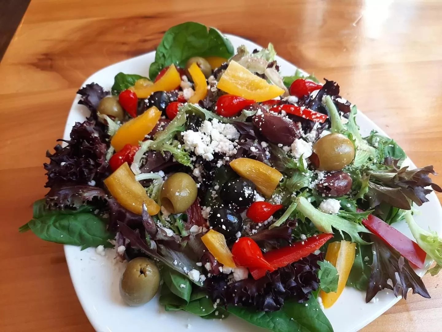 Food and drinks in The Wanderoo Lodge