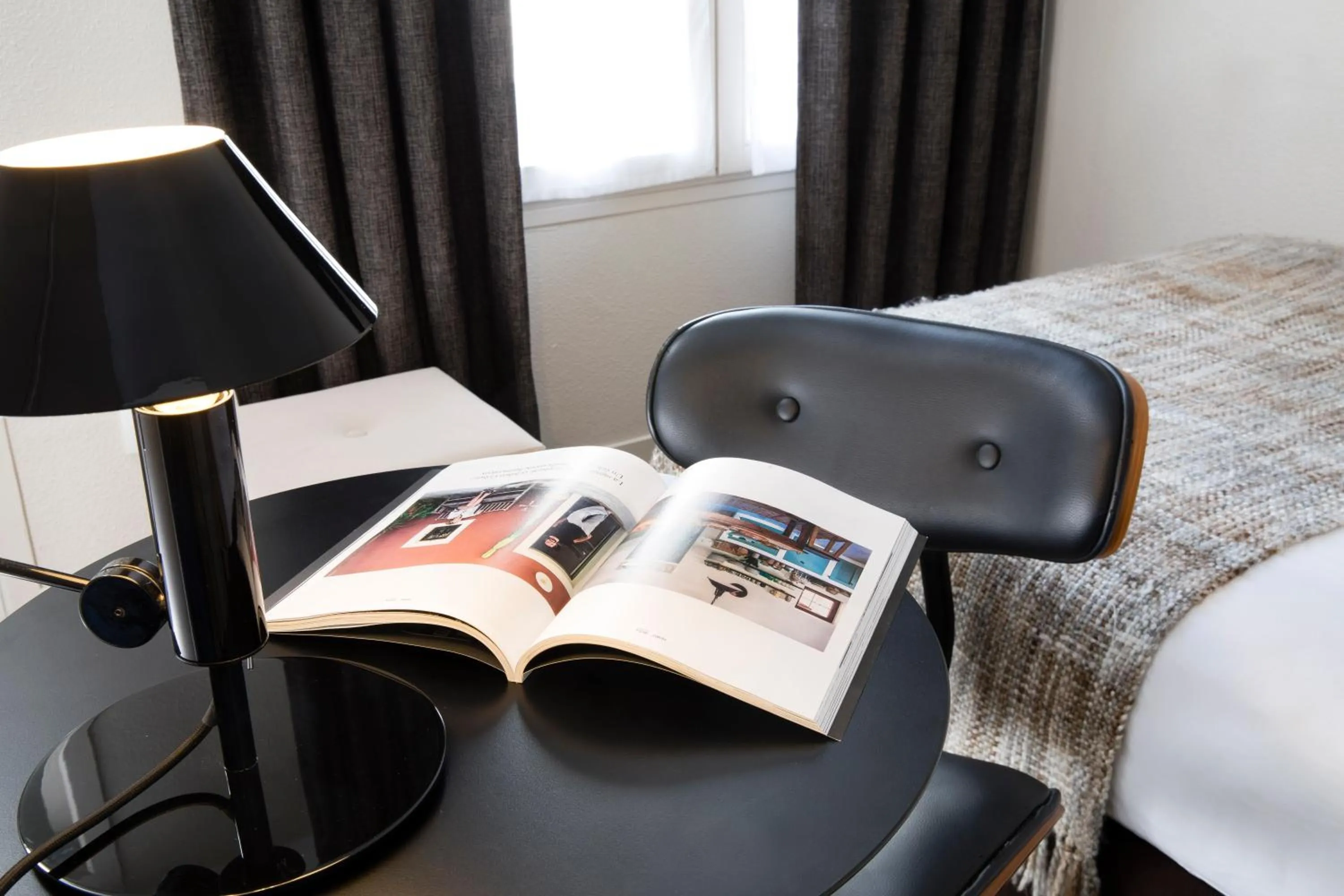 Bedroom, Bed in Hotel d'Espagne