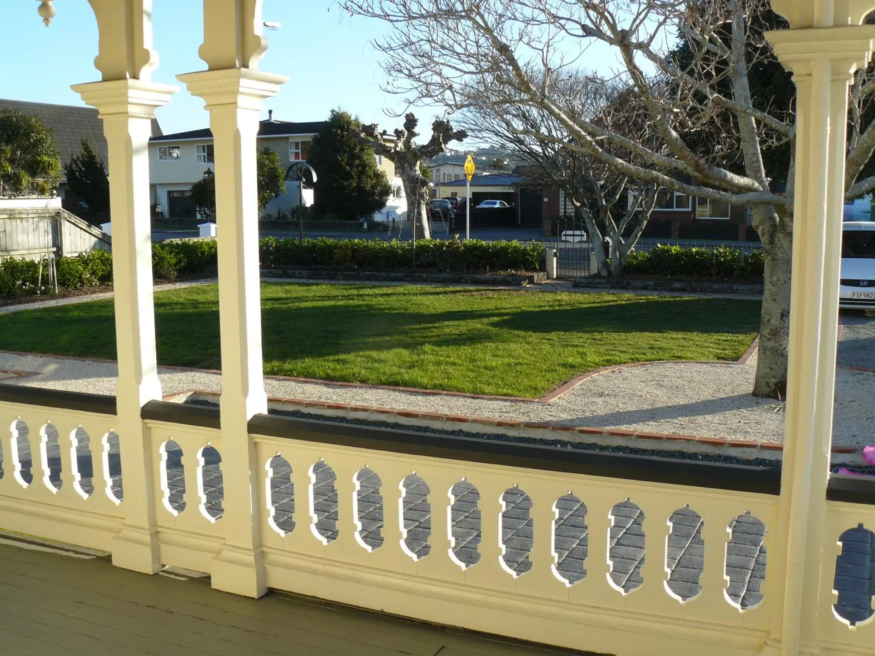 Day in Collingwood Manor