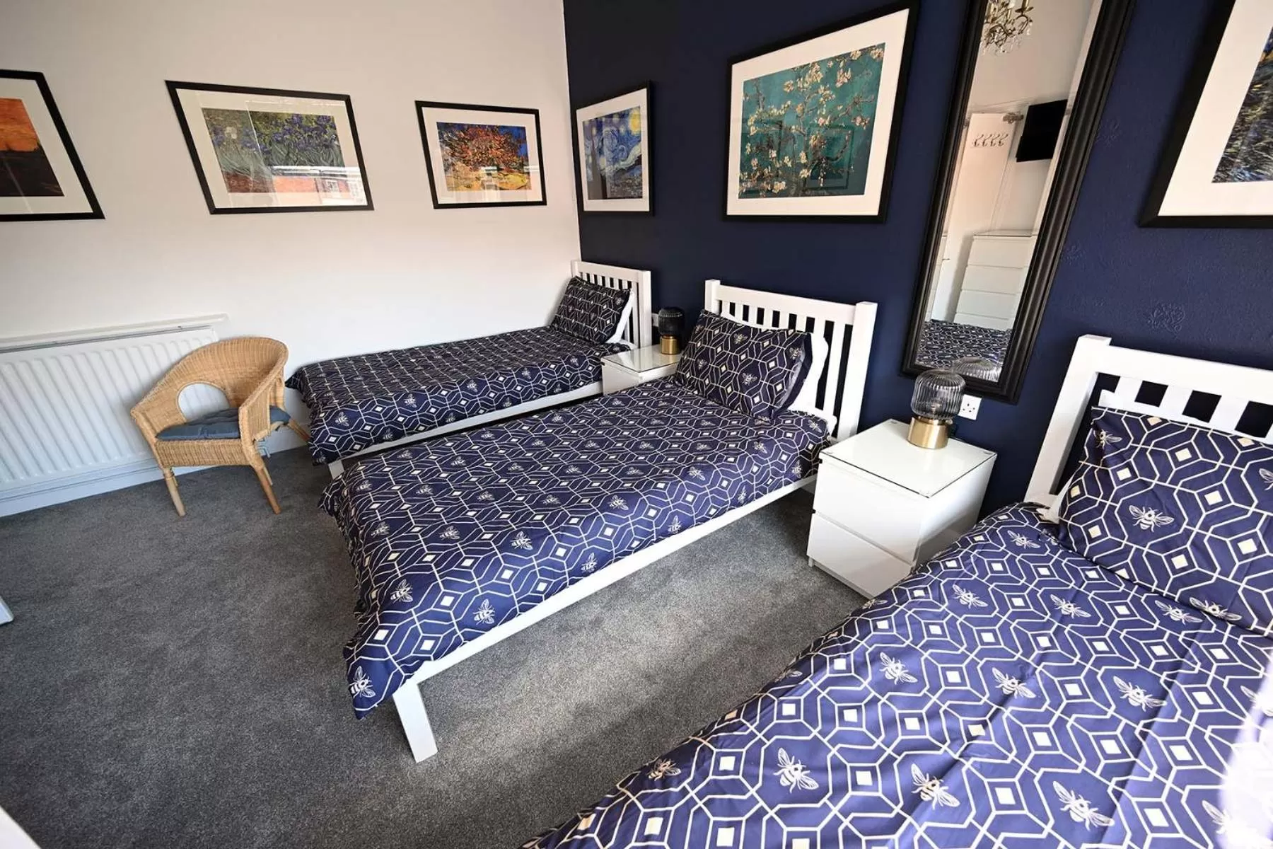 Bedroom, Bed in The Hathaways