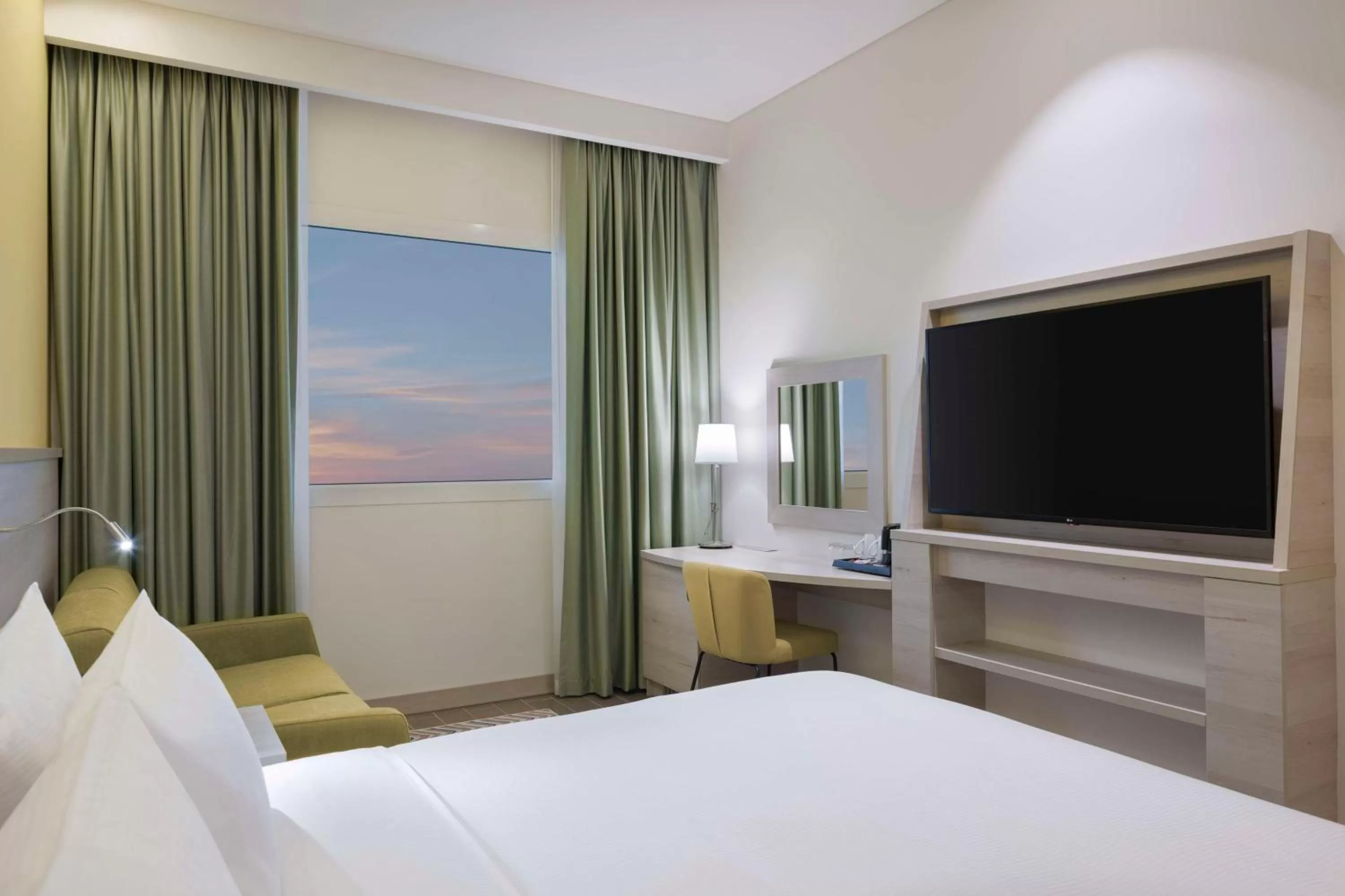 Bed in Hampton By Hilton Doha Old Town
