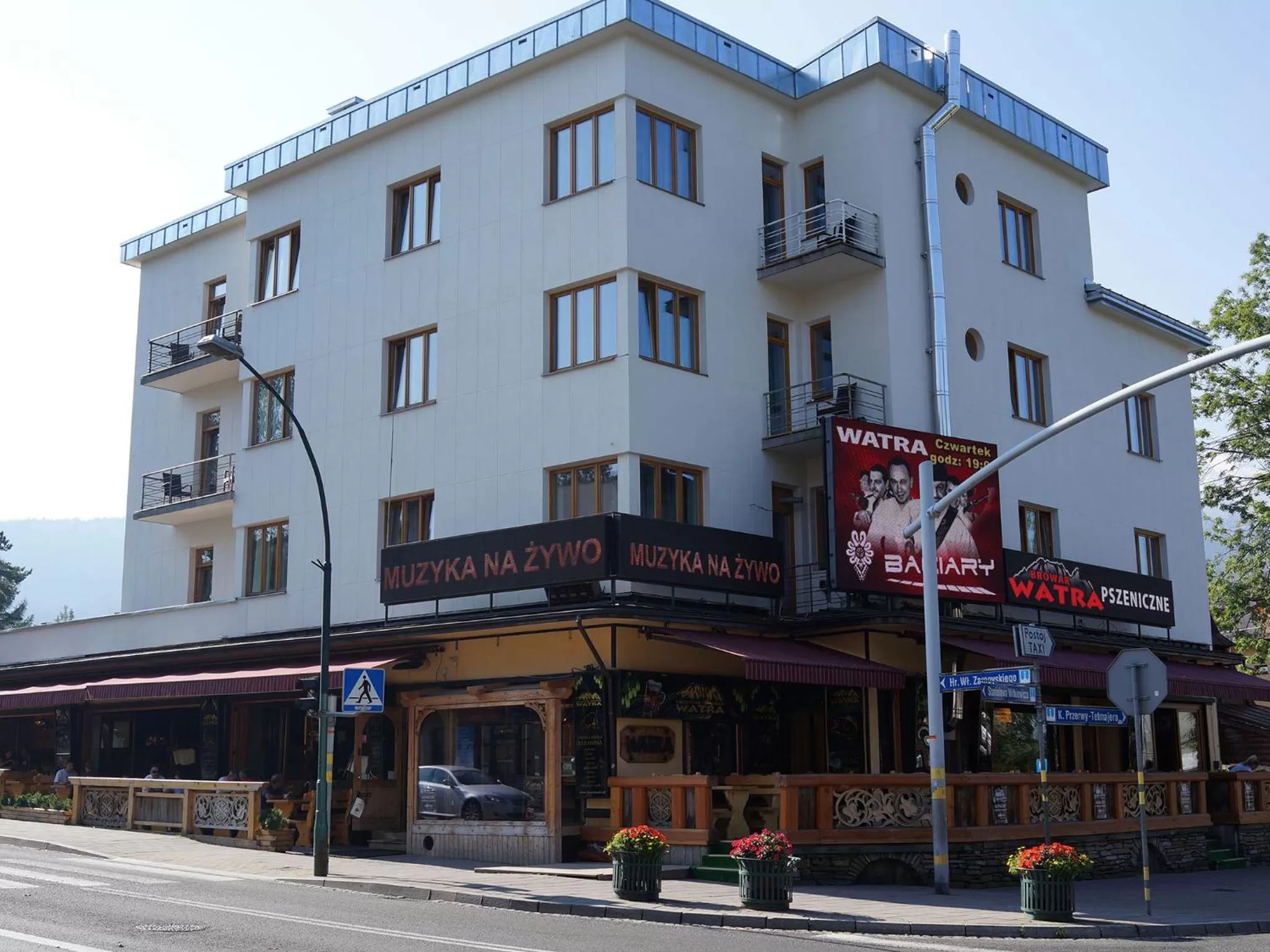 Facade/entrance in Pokoje Zamoyskiego - WATRA