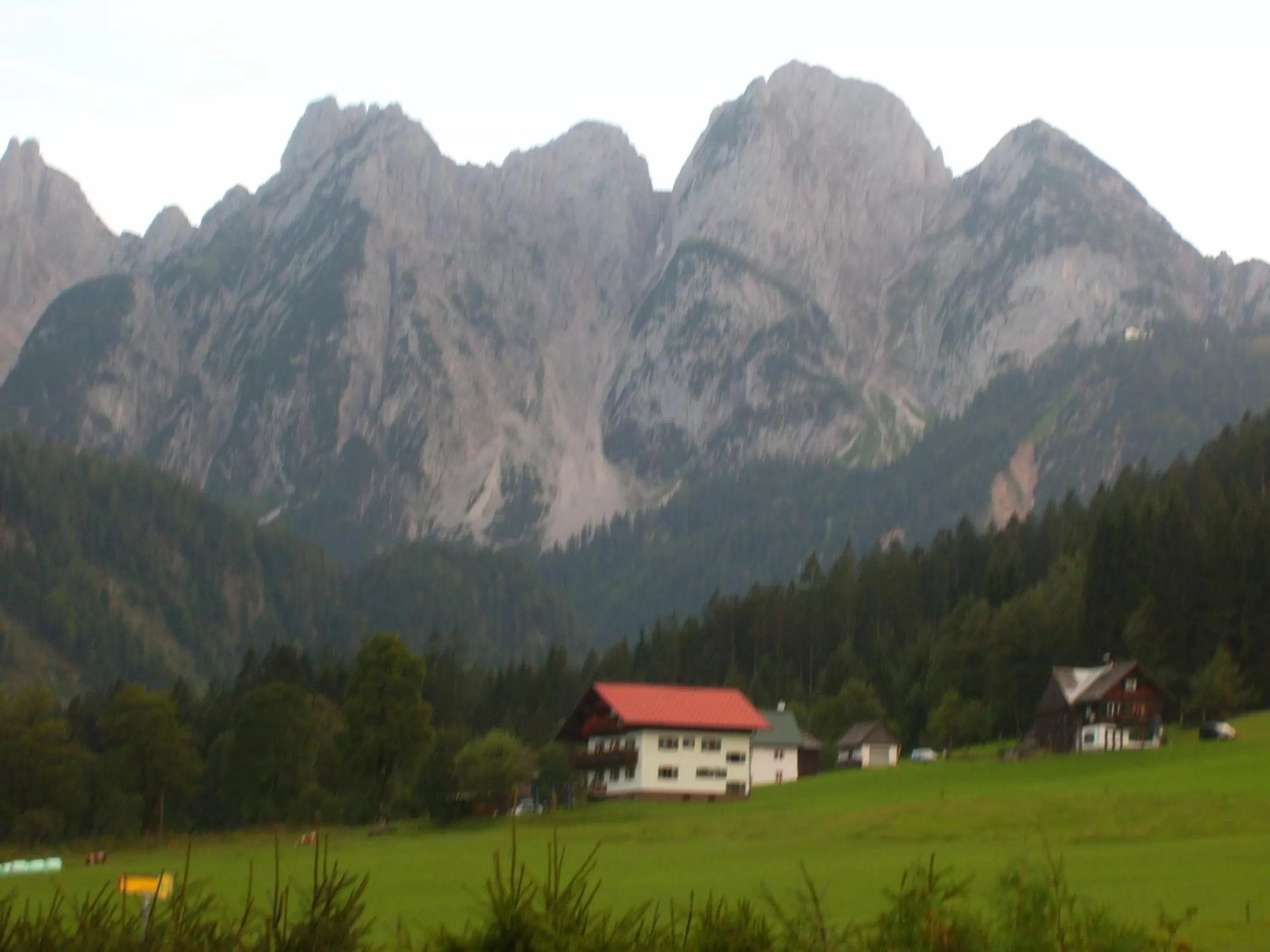 Nearby landmark, Mountain View in Privatpension Gosaukammblick