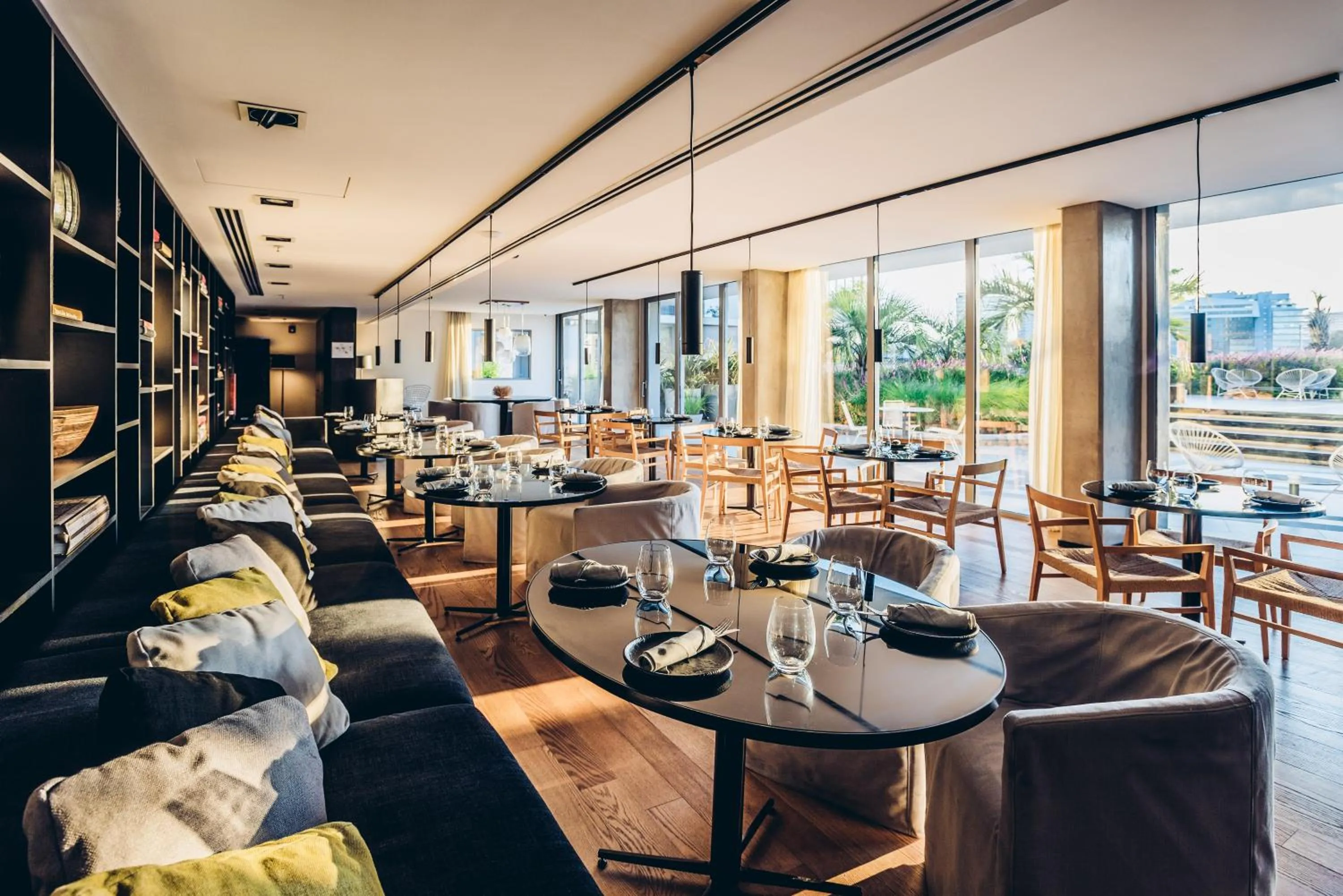 Restaurant/places to eat in SLS Buenos Aires Puerto Madero