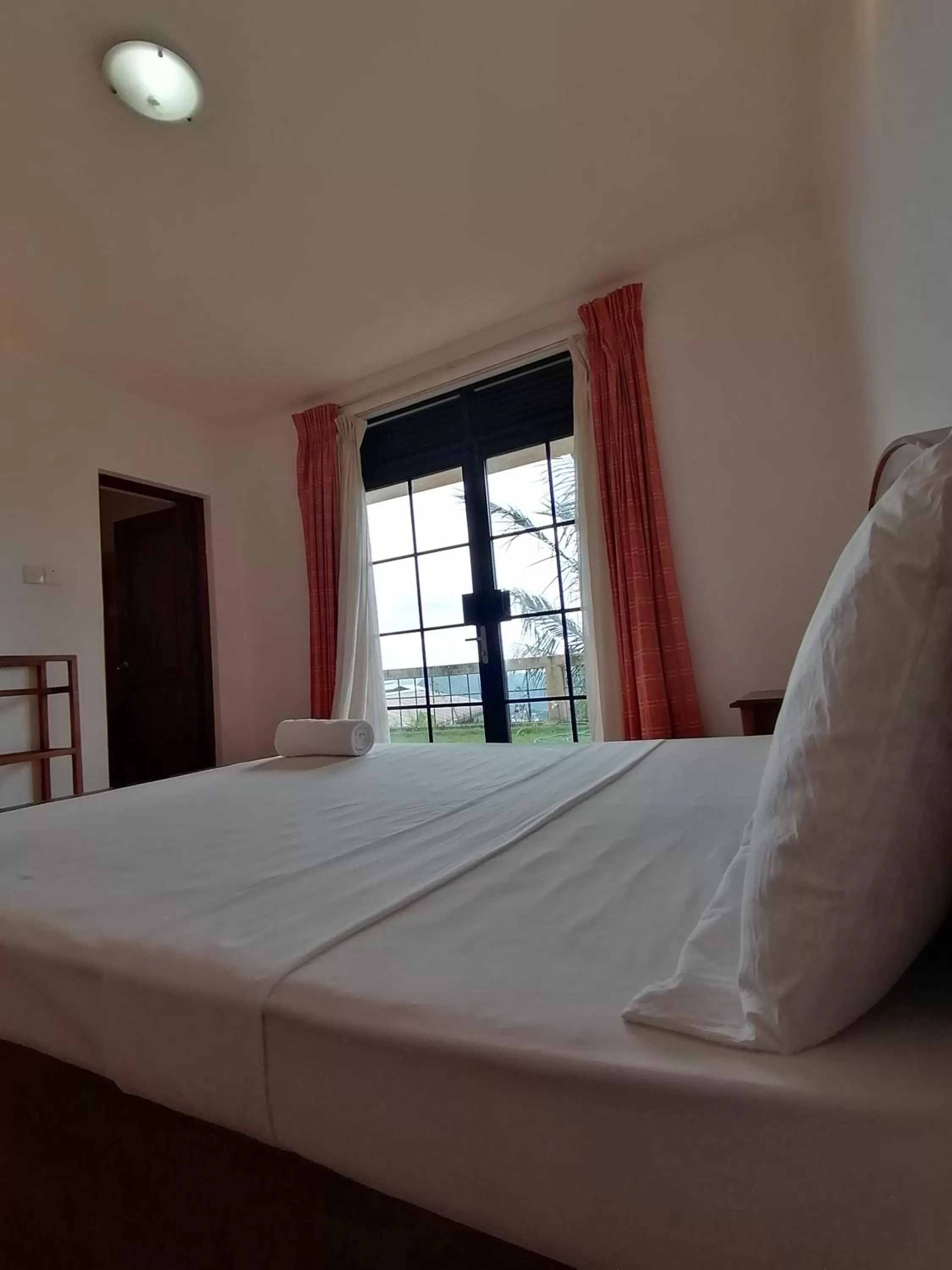 Bed in Kandy Highland Unique Hotel