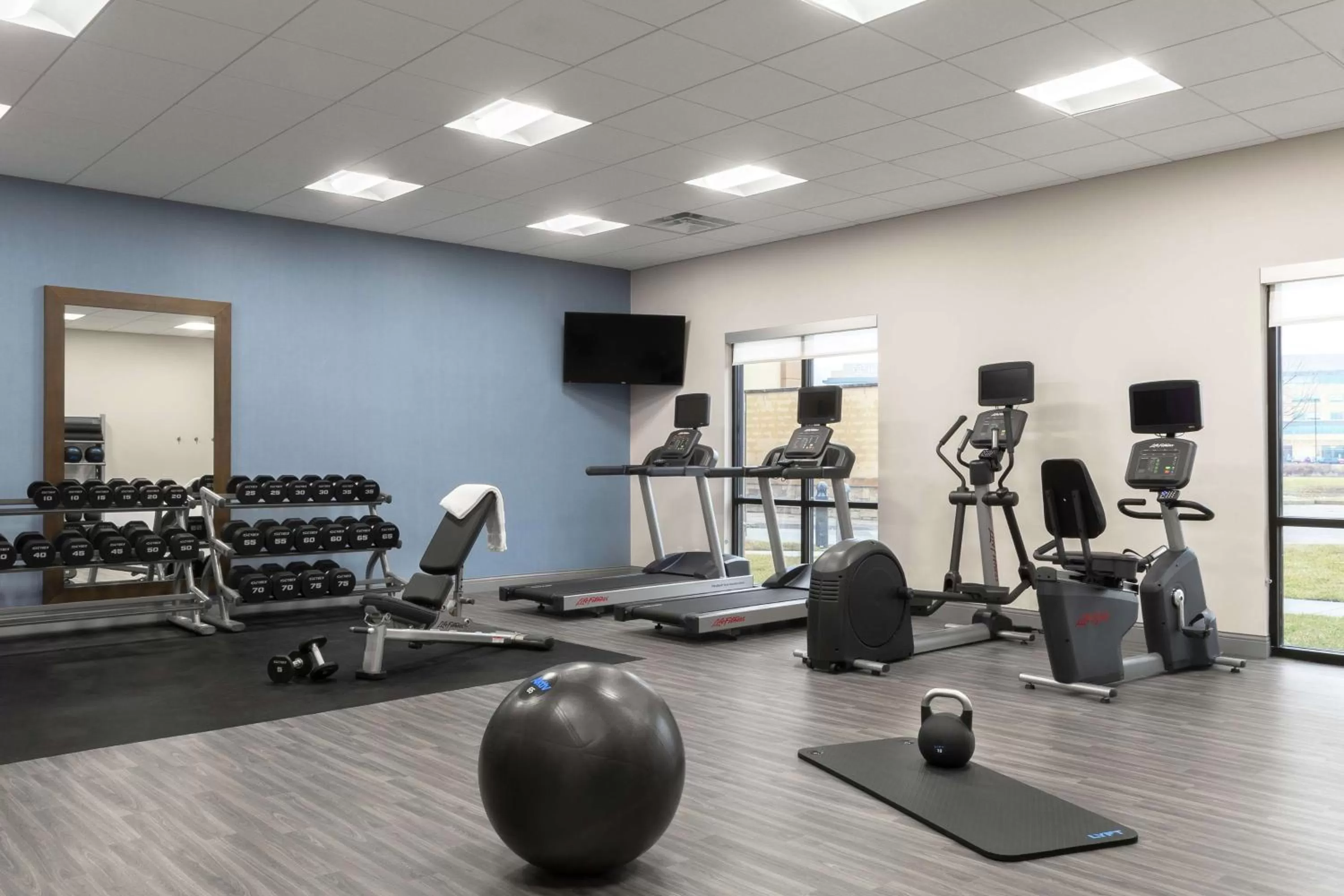 Fitness centre/facilities in Hampton Inn O'Fallon, Il