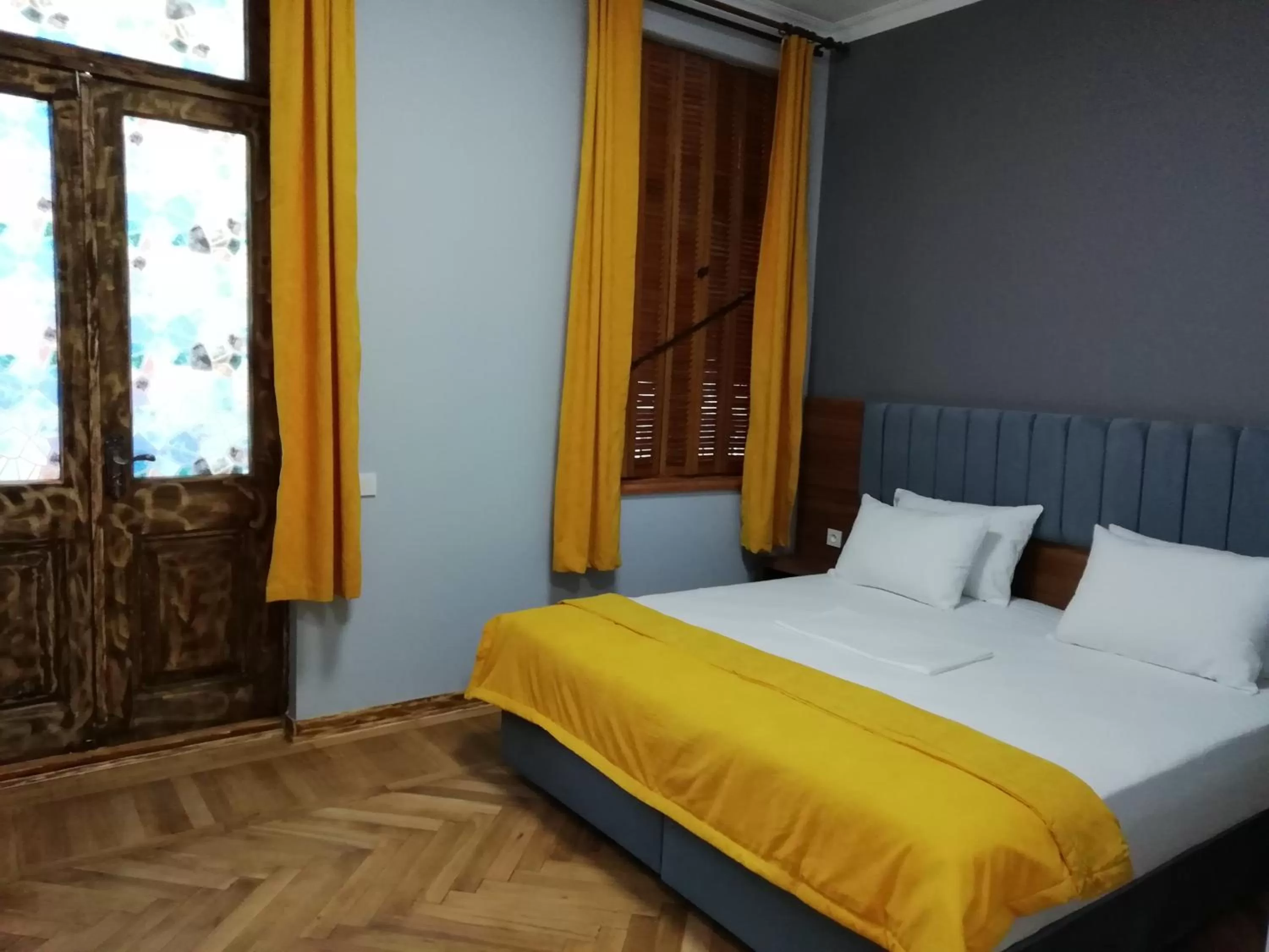 Photo of the whole room, Bed in Palm Hotel