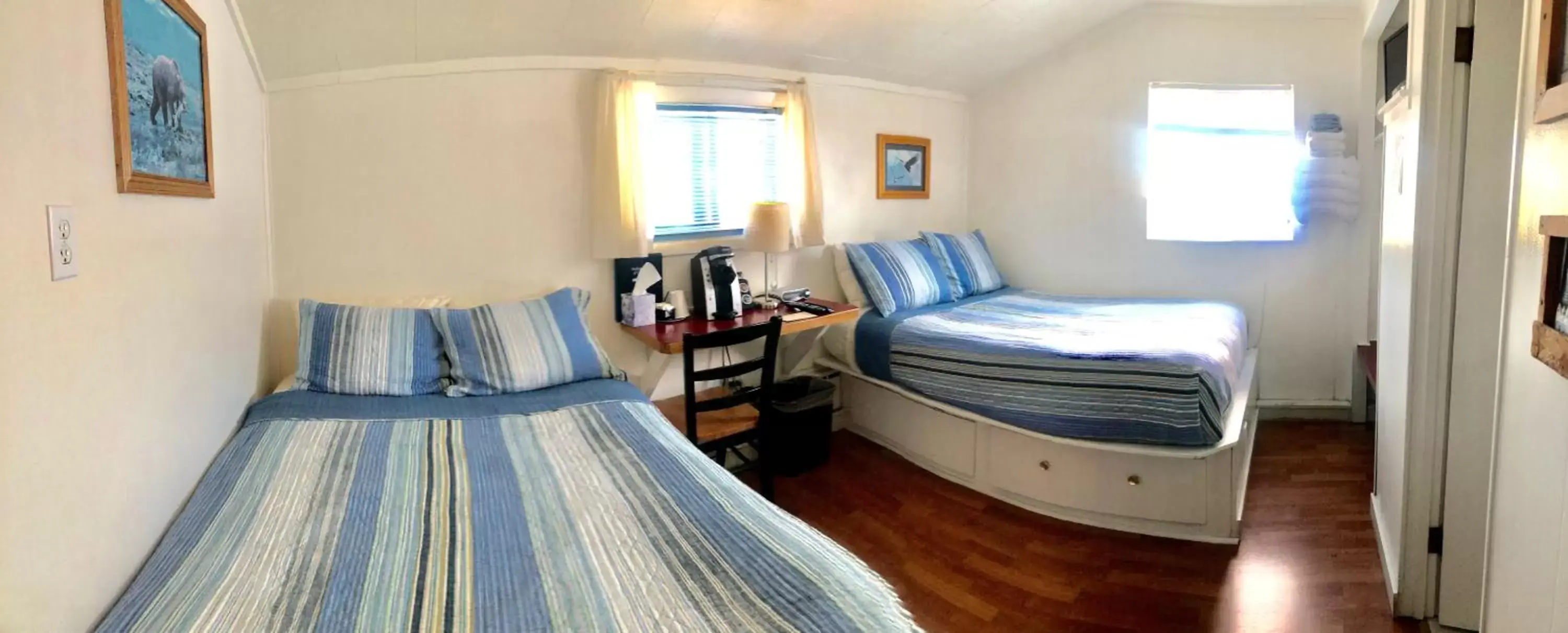 Inn - 2 Double Beds (upstairs) - Standard Room #1 in Driftwood Inn Inn - 2 Double Beds (upstairs) - Standard Room #1 in Driftwood Inn