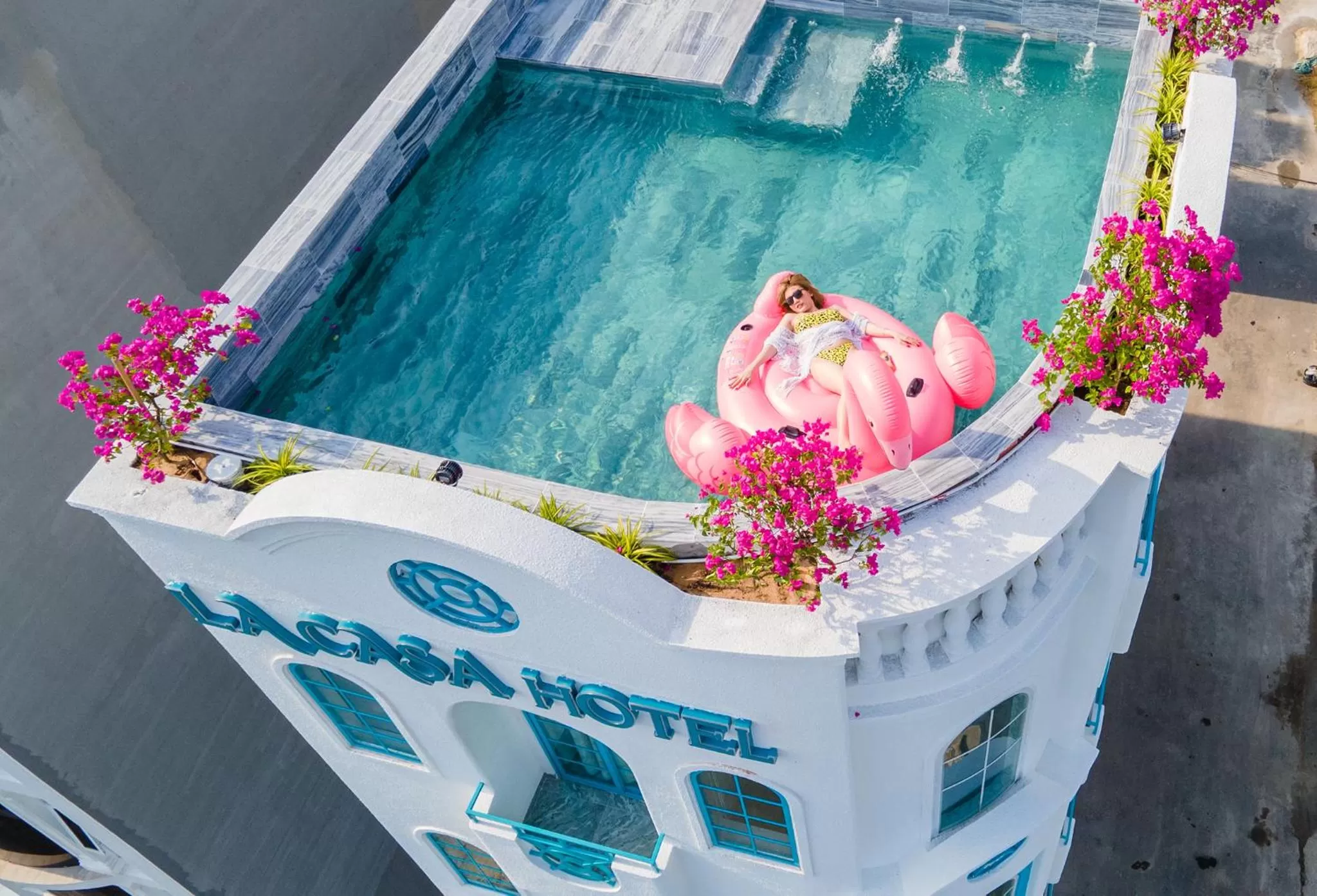 Swimming pool in La Casa Boutique Hotel