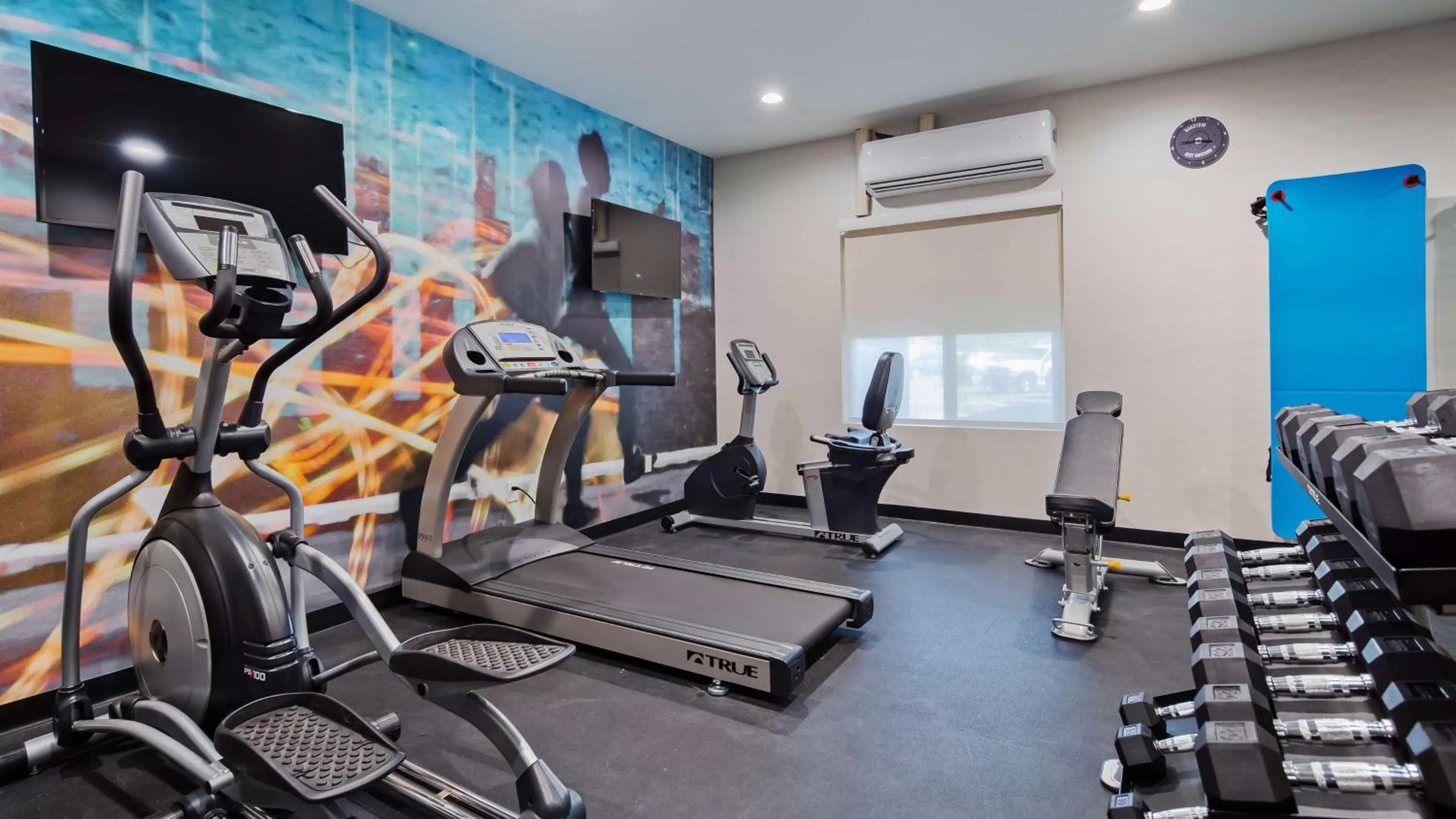 Fitness centre/facilities in Best Western Plus New Barstow Inn & Suites