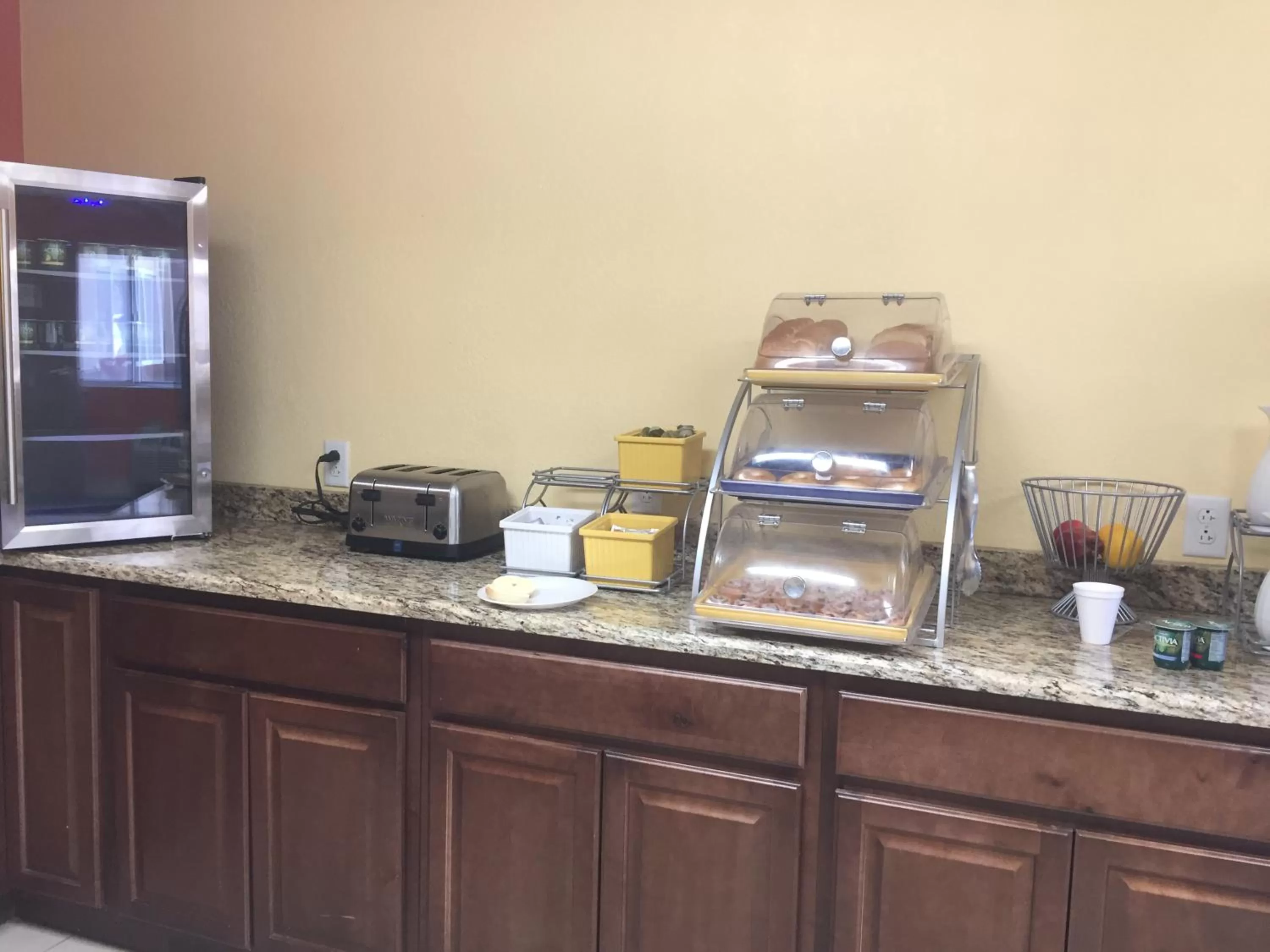 Breakfast in Days Inn by Wyndham Phoenix North