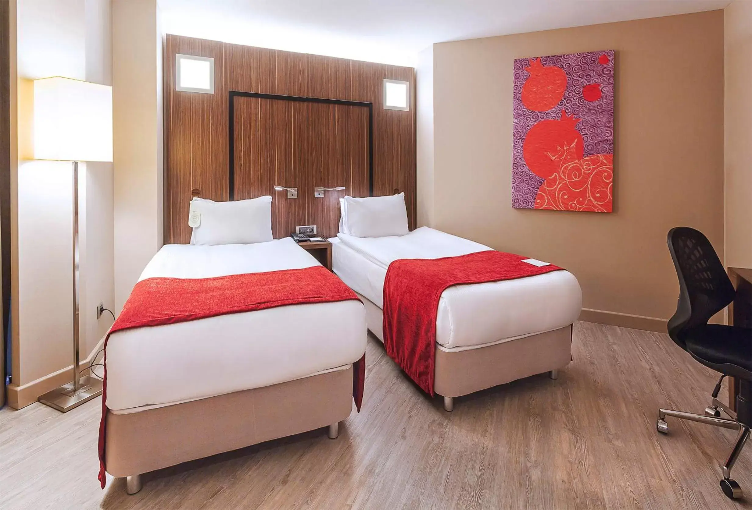 Business Room with Land View - single occupancy in Ramada Encore by Wyndham Izmir Business Room with Land View - single occupancy in Ramada Encore by Wyndham Izmir