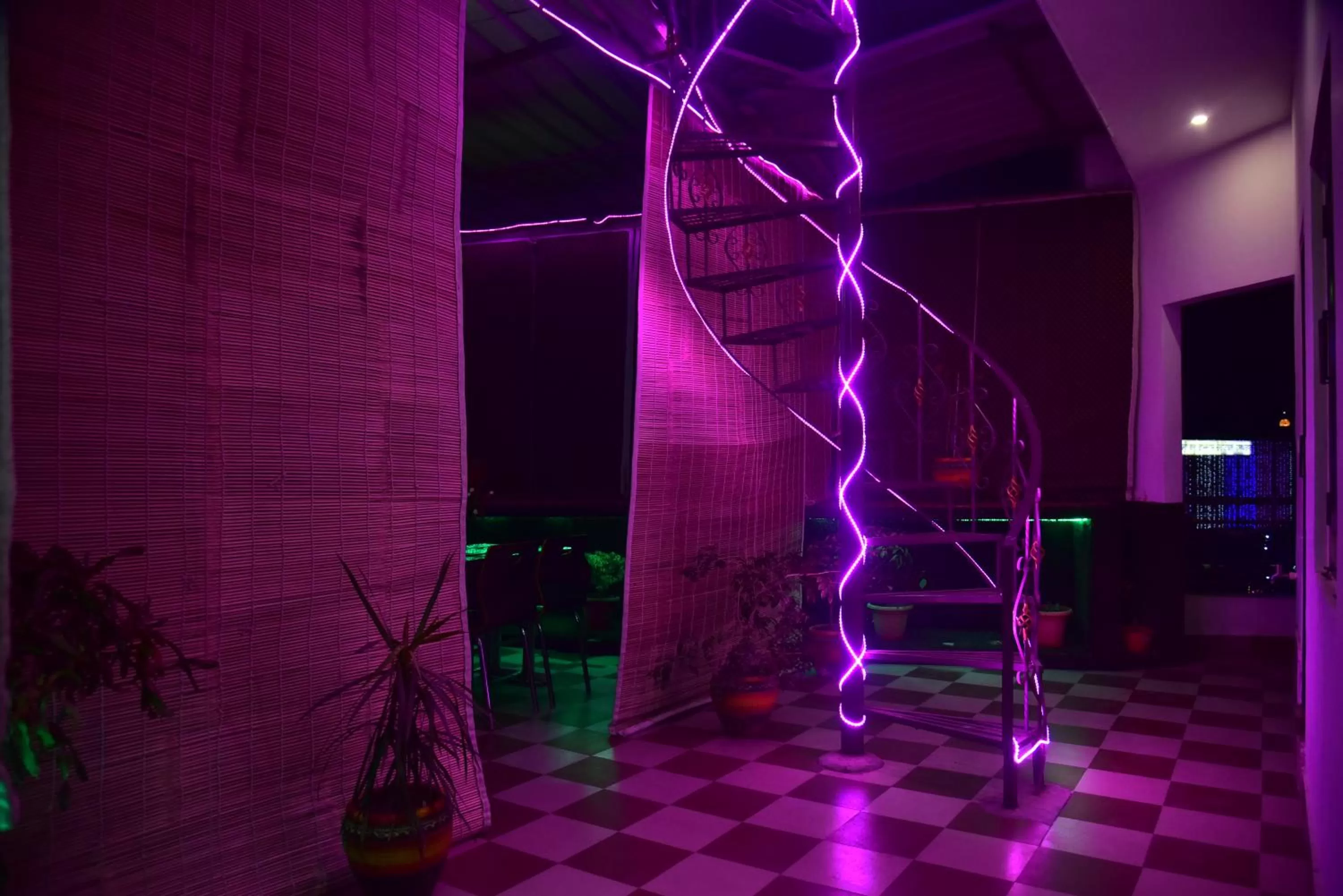 Restaurant/places to eat in The Park View Hotel