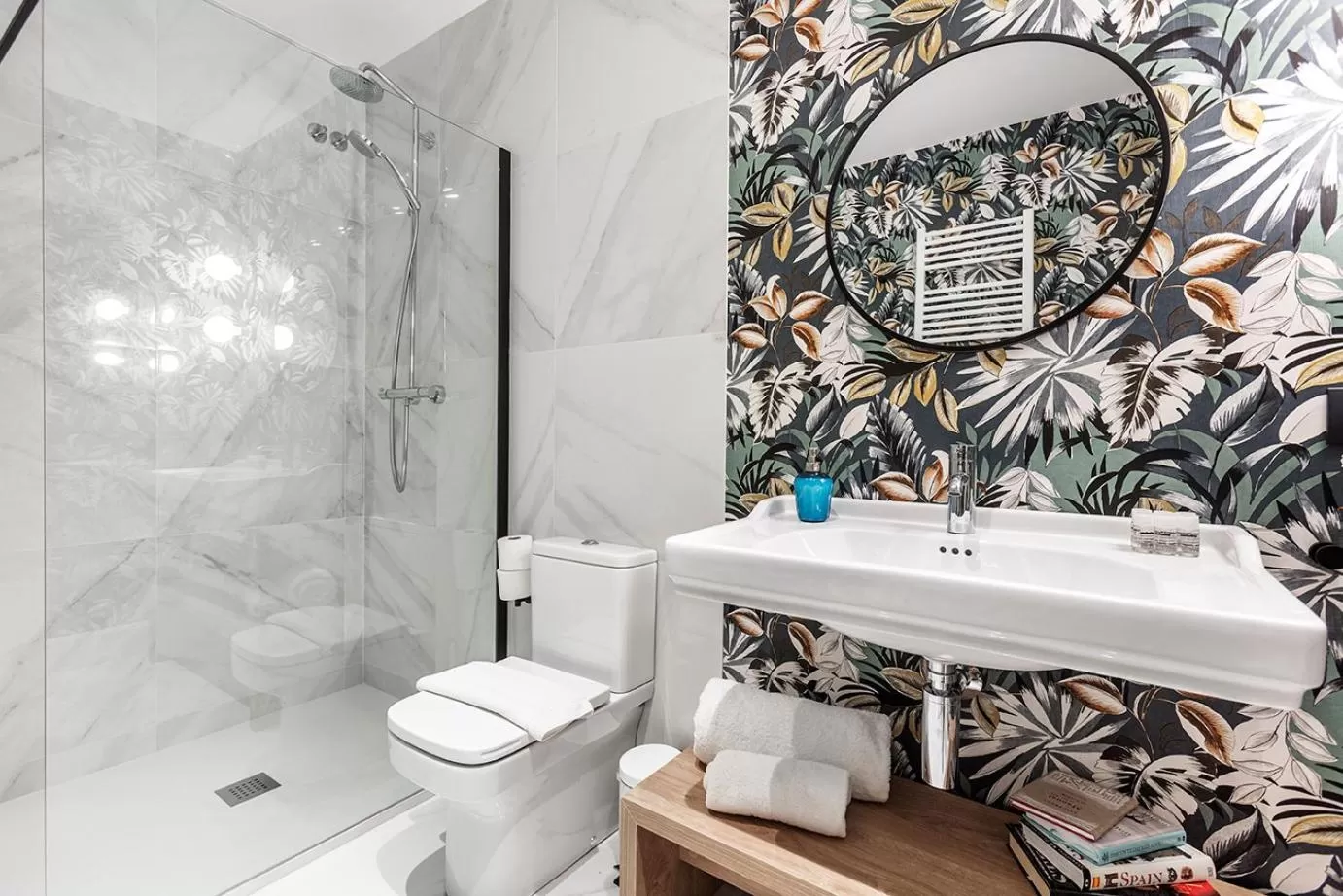 Shower in Weflating City Center