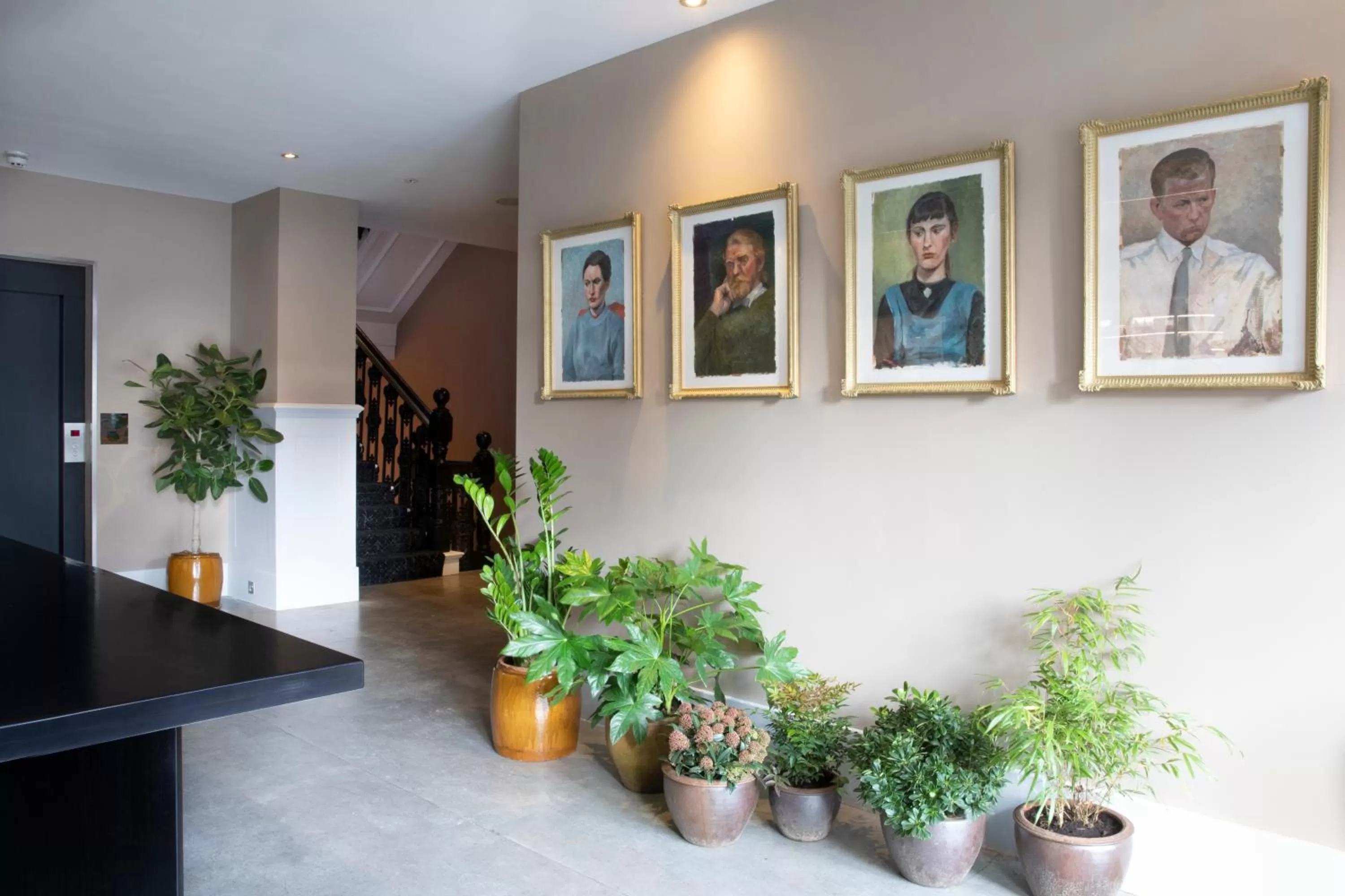 Facade/entrance in Bedford Corner Hotel