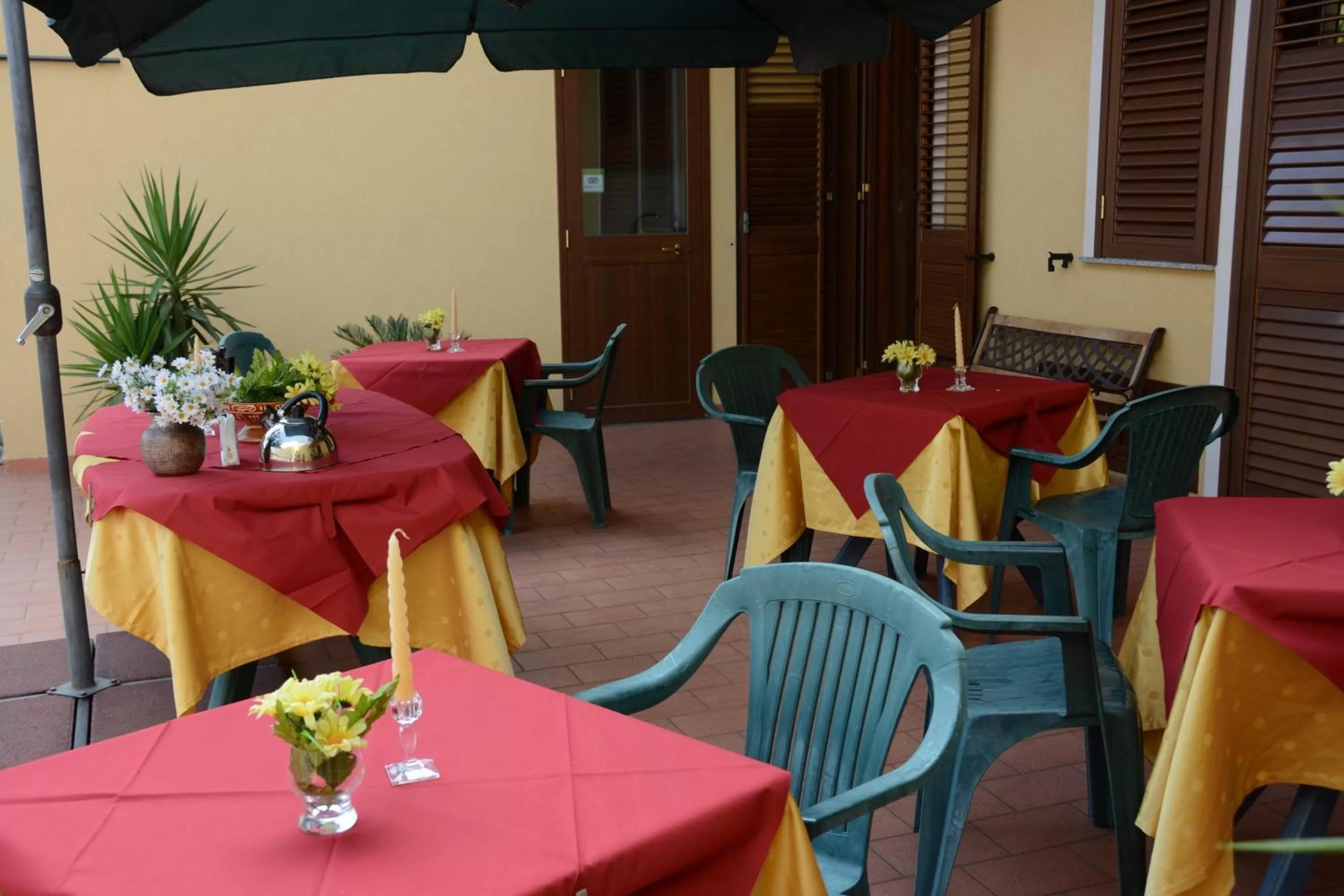 Balcony/Terrace, Restaurant/Places to Eat in B&B Casabella