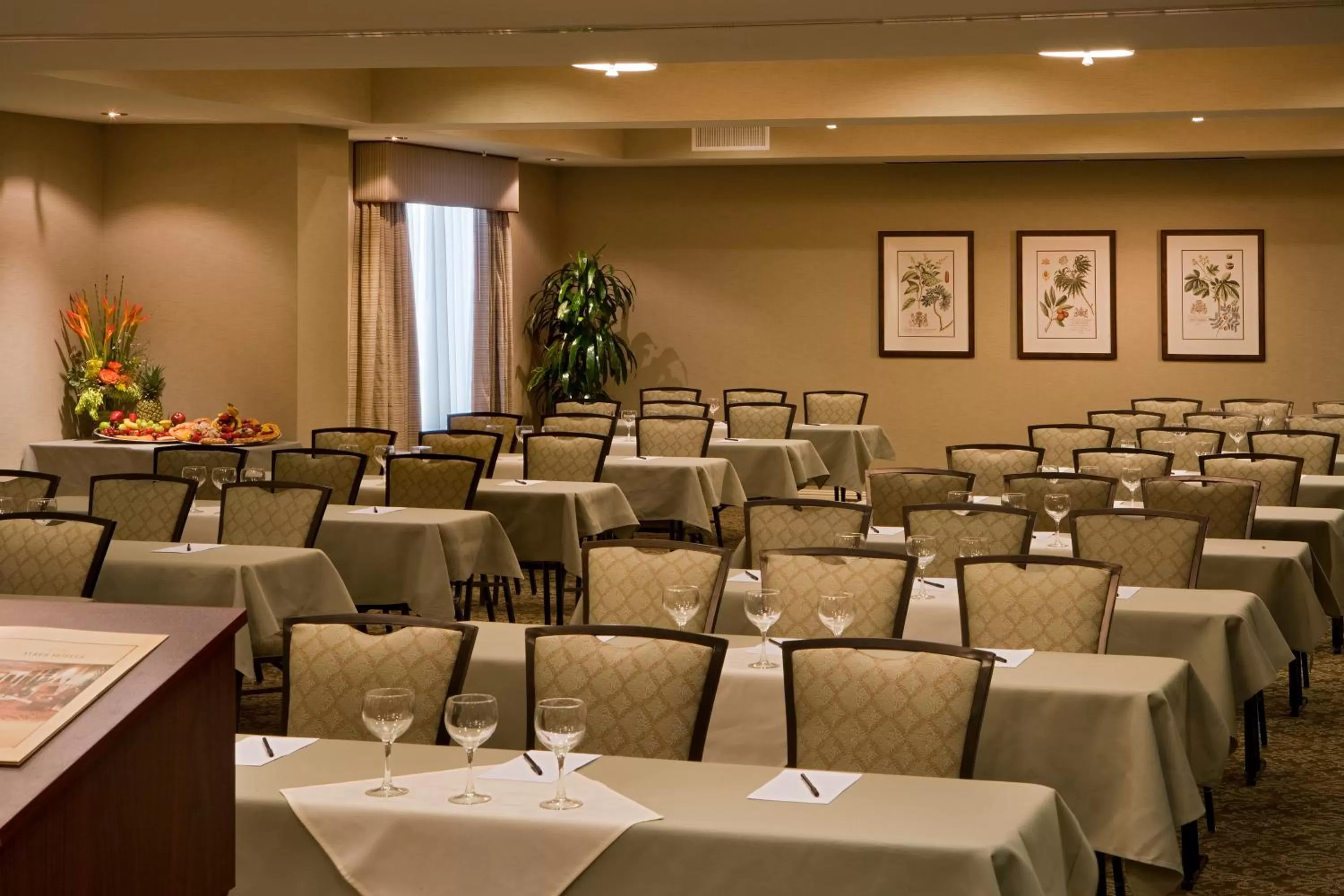 Banquet/Function facilities in Ayres Hotel & Spa Mission Viejo - Lake Forest