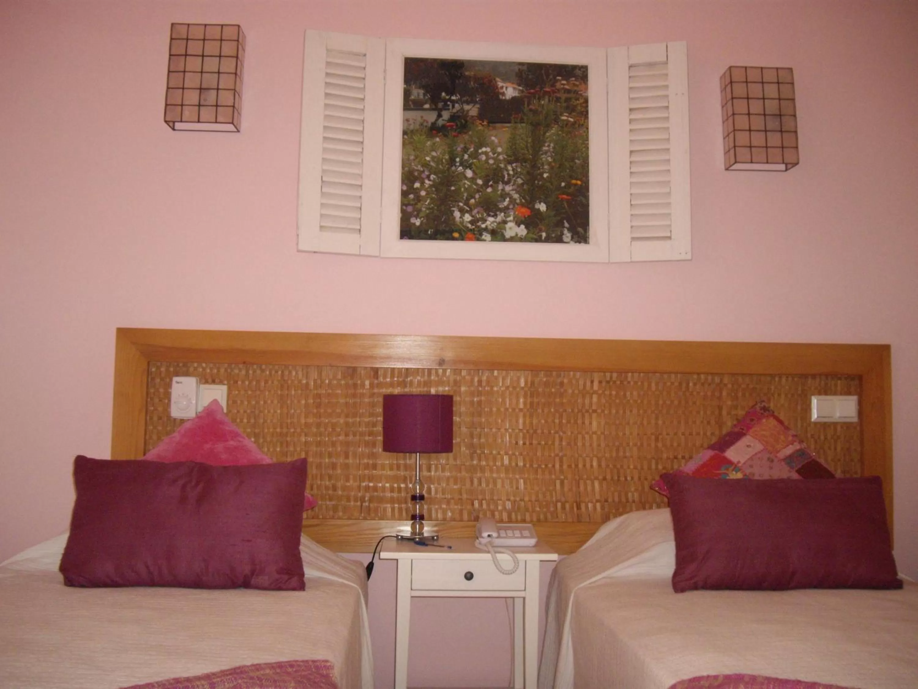 Photo of the whole room, Bed in Kira's Boutique Hotel