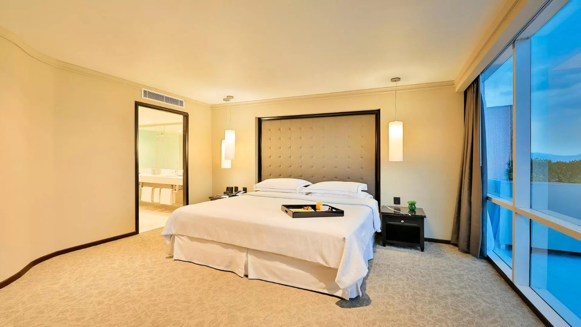 View (from property/room), Bed in Barceló Mexico Reforma