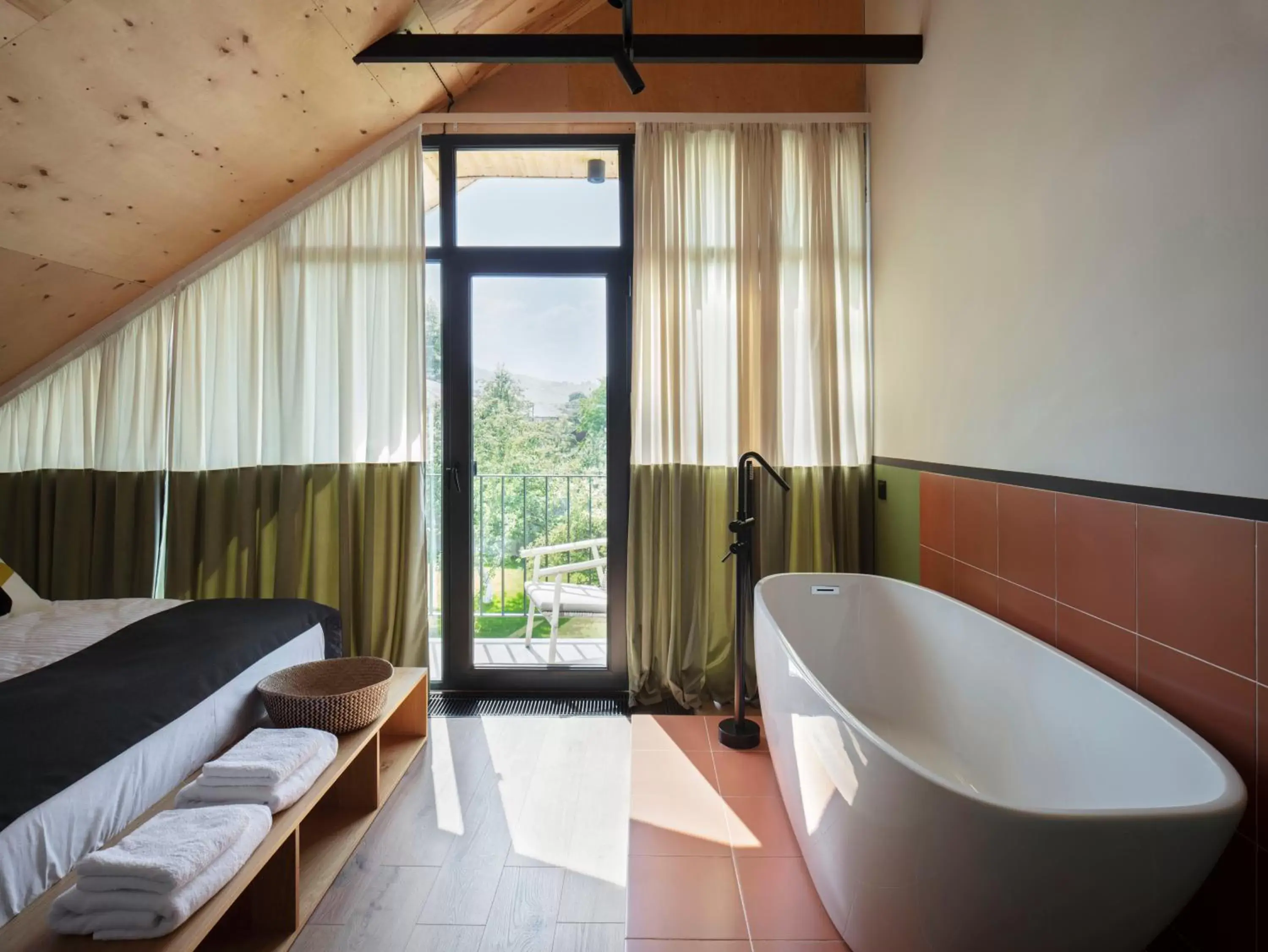 Deluxe Double Room with Bath in Major's House Hotel Deluxe Double Room with Bath in Major's House Hotel