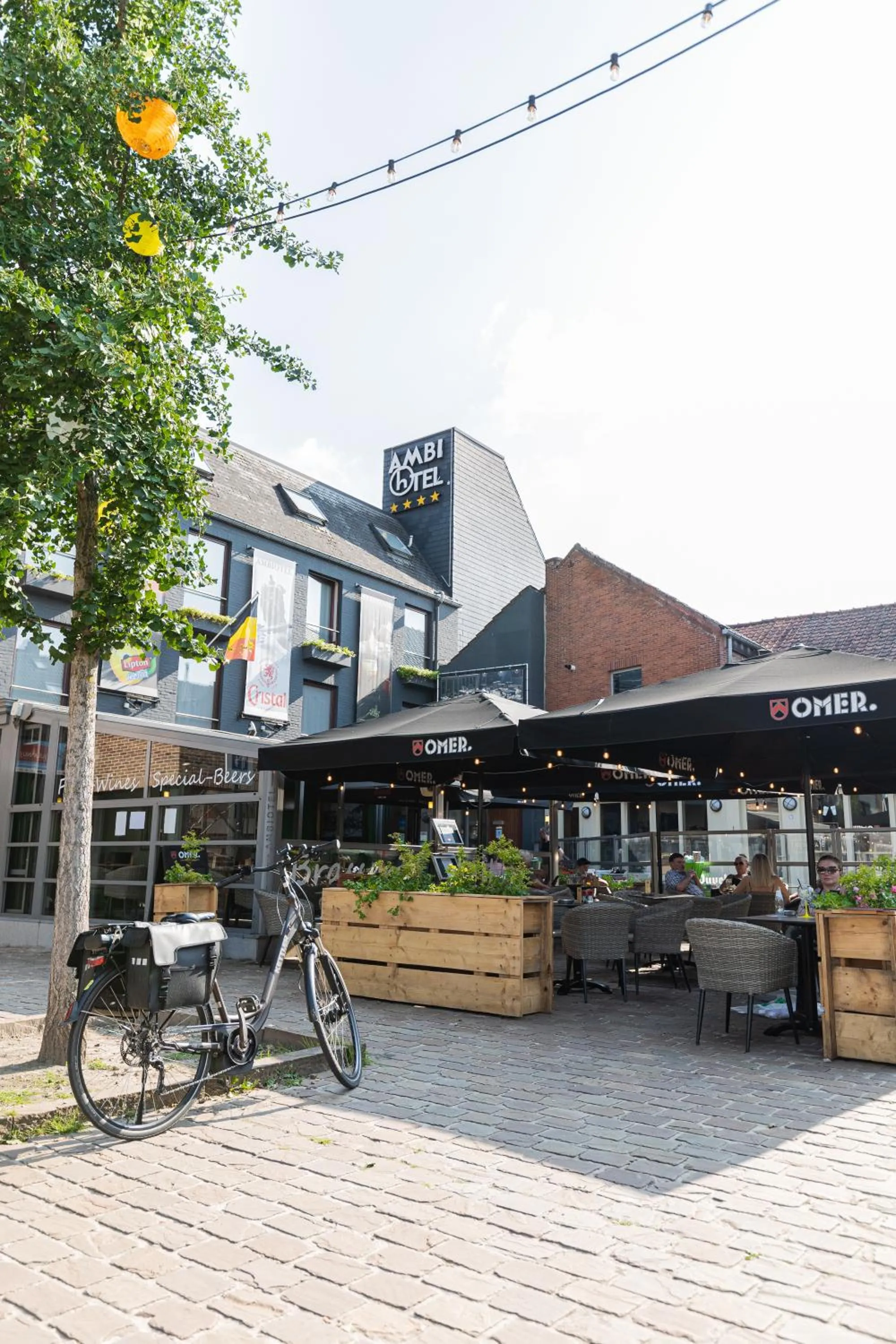 Property building in Hotel Ambiotel