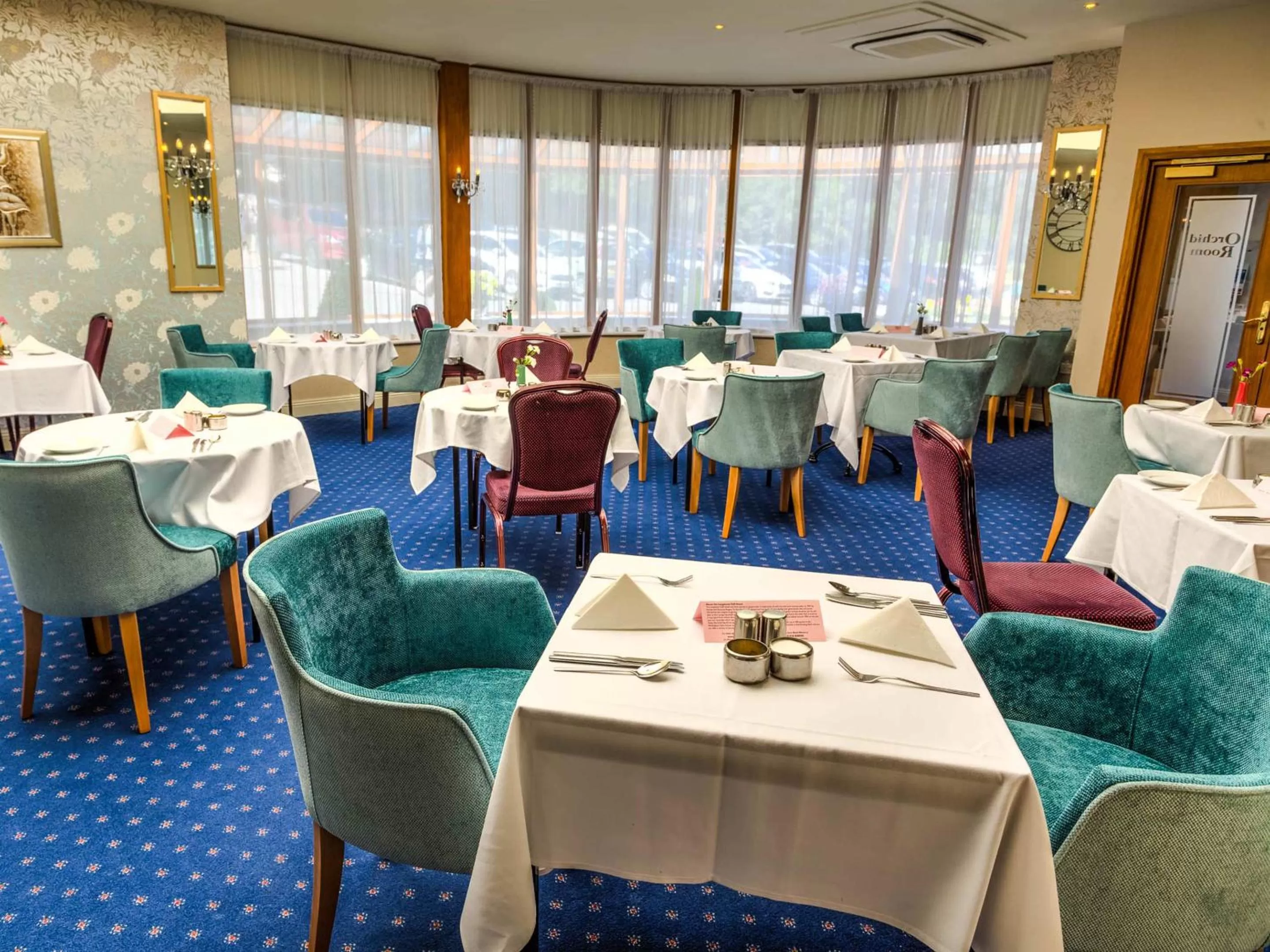 Restaurant/places to eat in Langstone Cliff Hotel