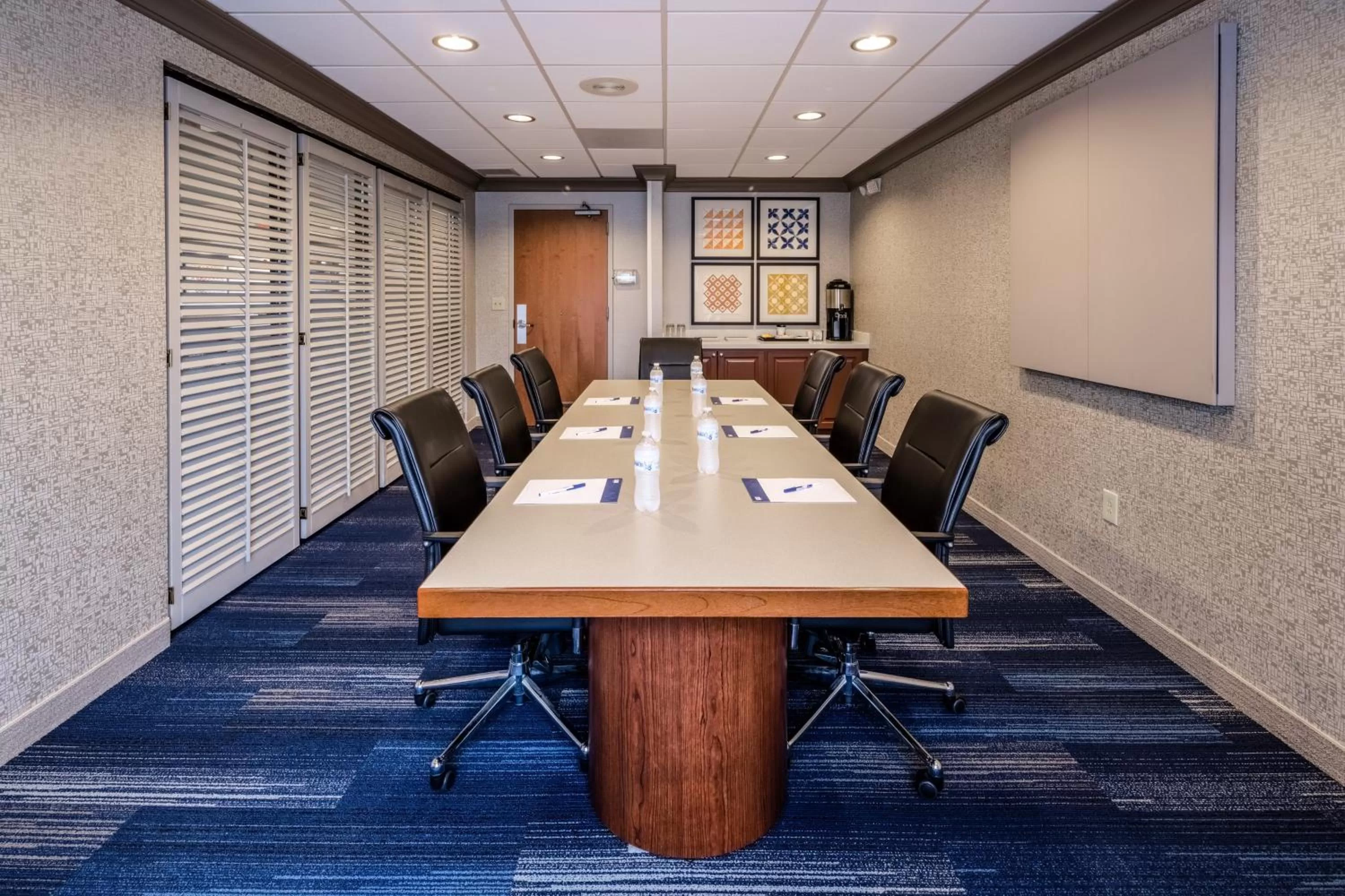 Meeting/conference room in Holiday Inn Express - Coventry S - West Warwick Area by IHG