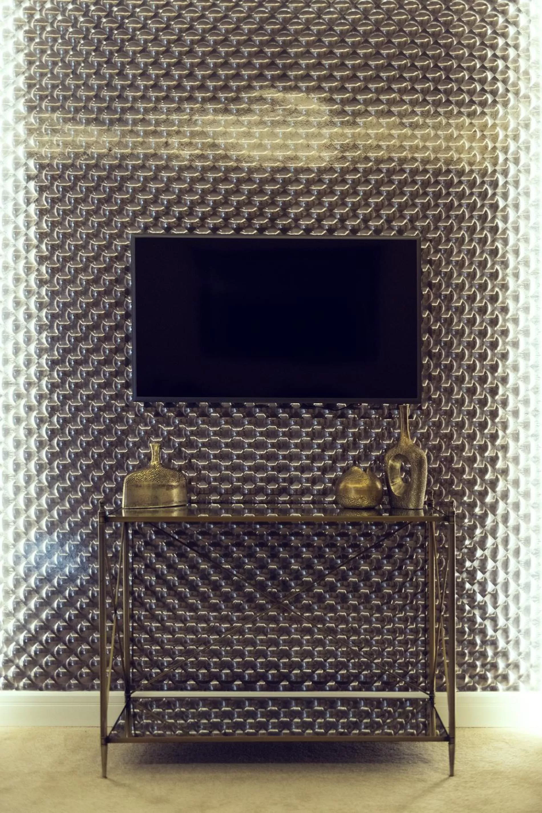 TV and multimedia, TV/Entertainment Center in Come INN