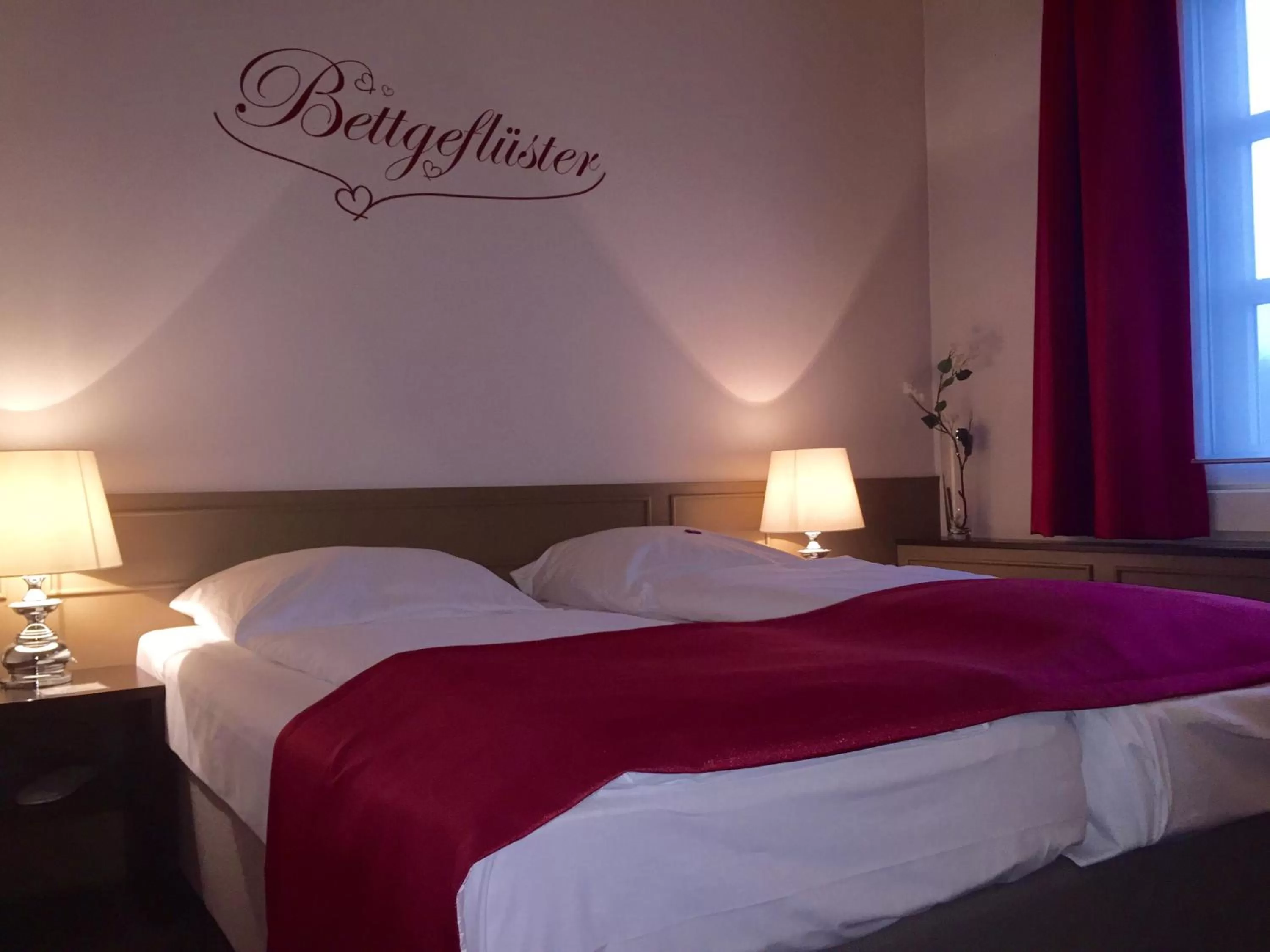 Bed in Hotel Lippischer Hof