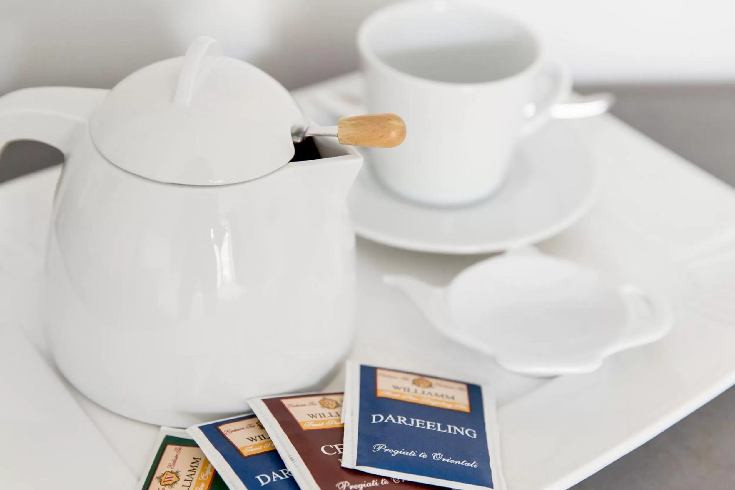 Coffee/tea facilities in Xenia Guest House