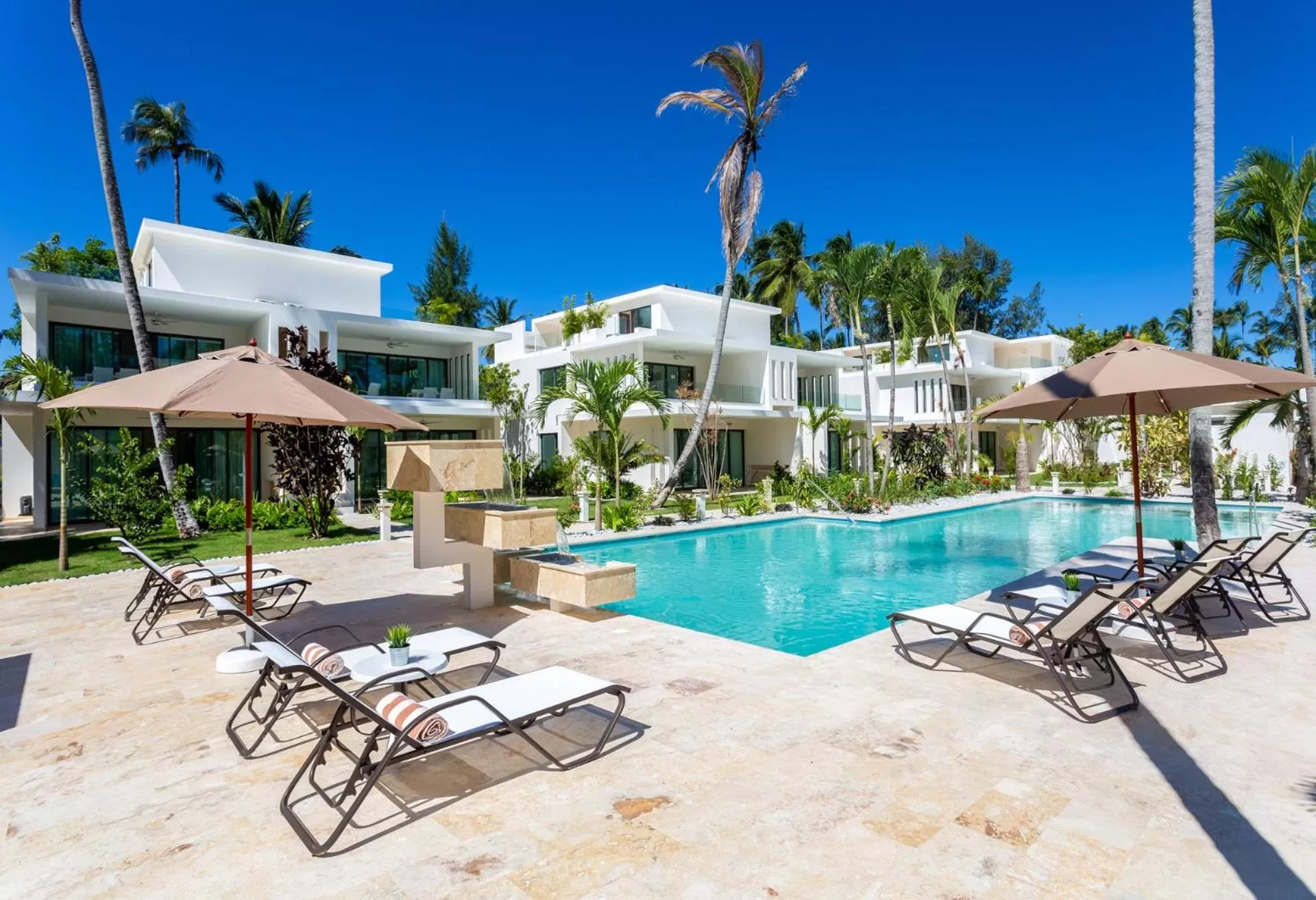 Swimming Pool in Louisa Aparthotel