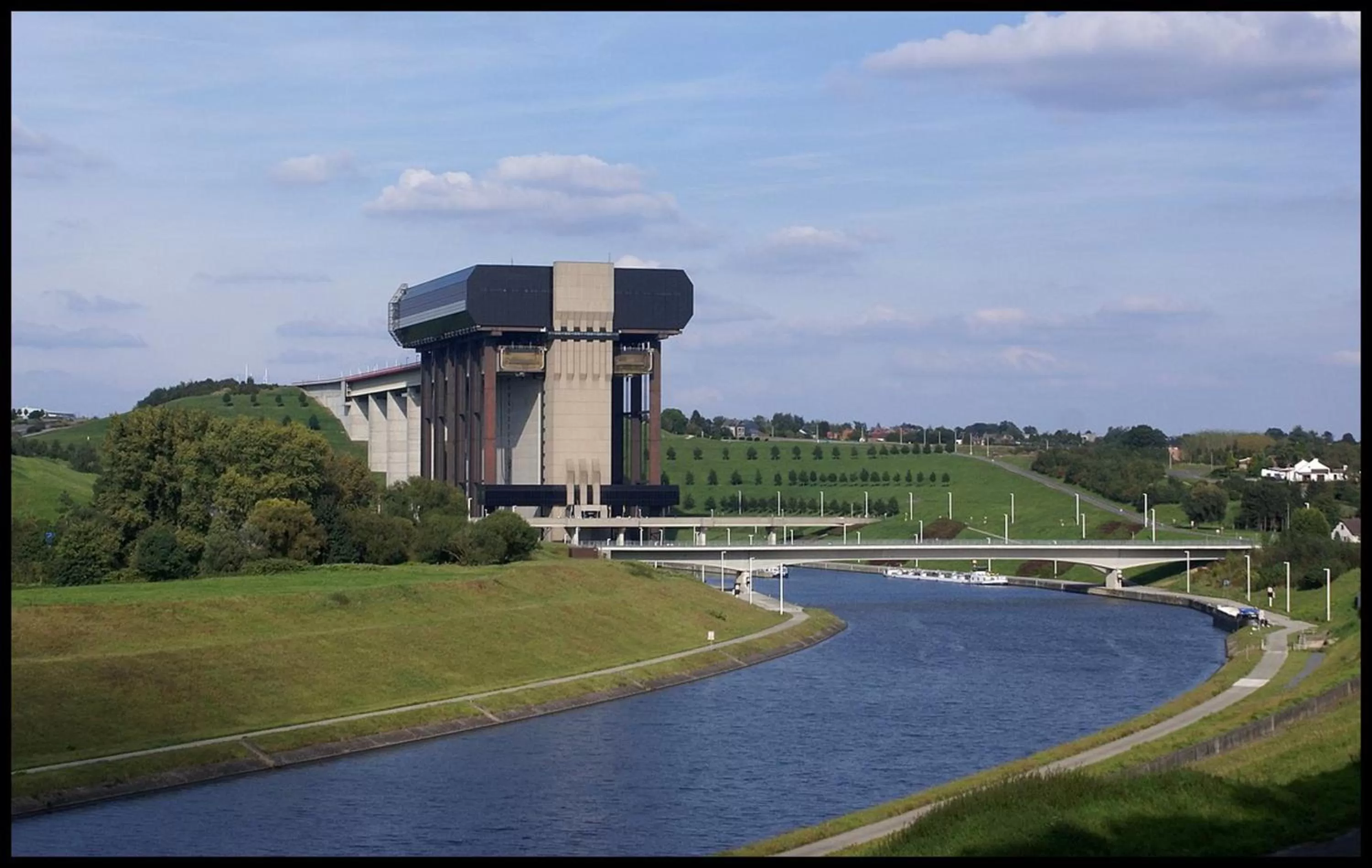 Nearby landmark in Orange Hotel La Louvière