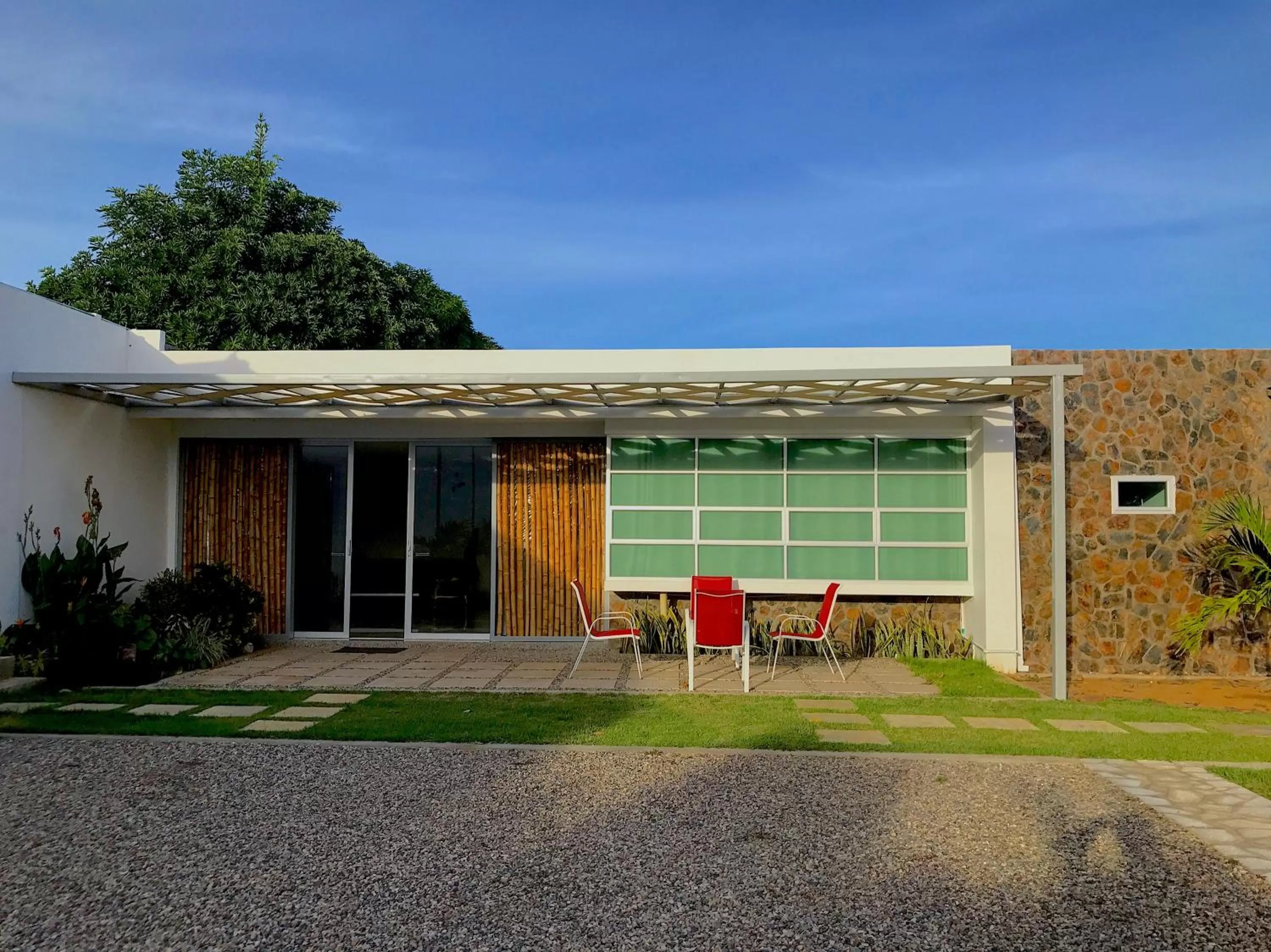 Patio in Hotel Emerawaa