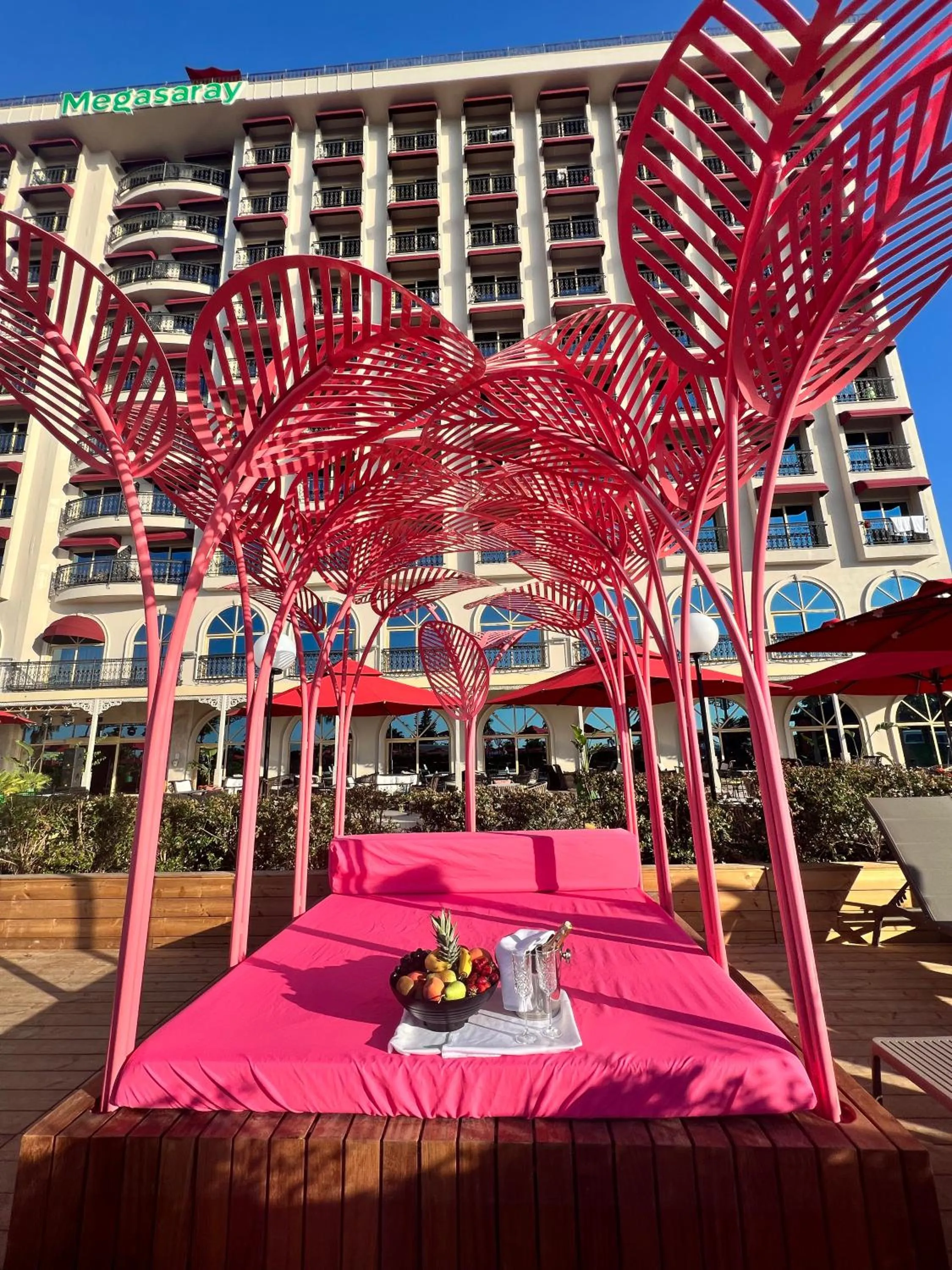 Day in Megasaray Westbeach Antalya