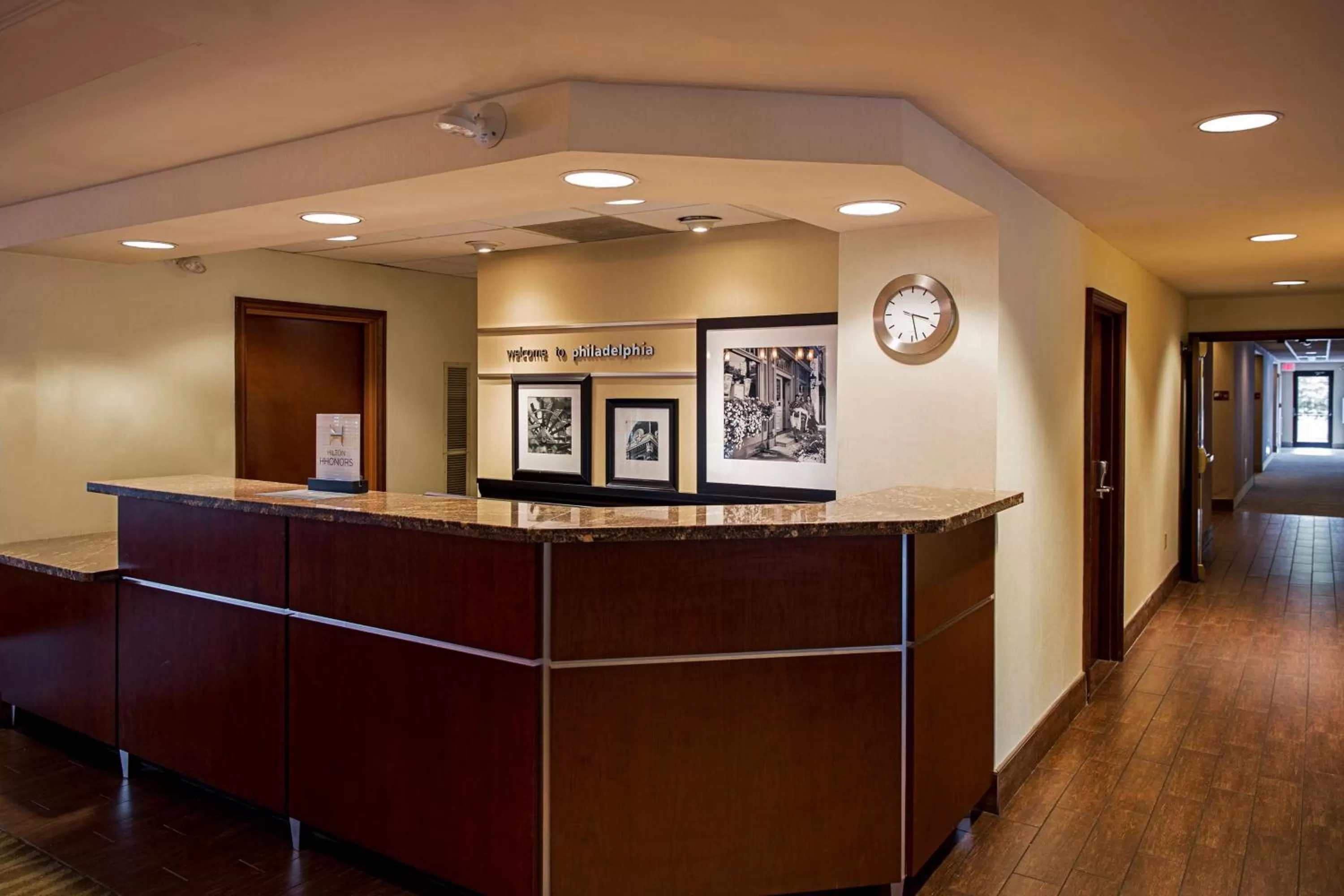 Lobby or reception in Hampton Inn Philadelphia-Airport