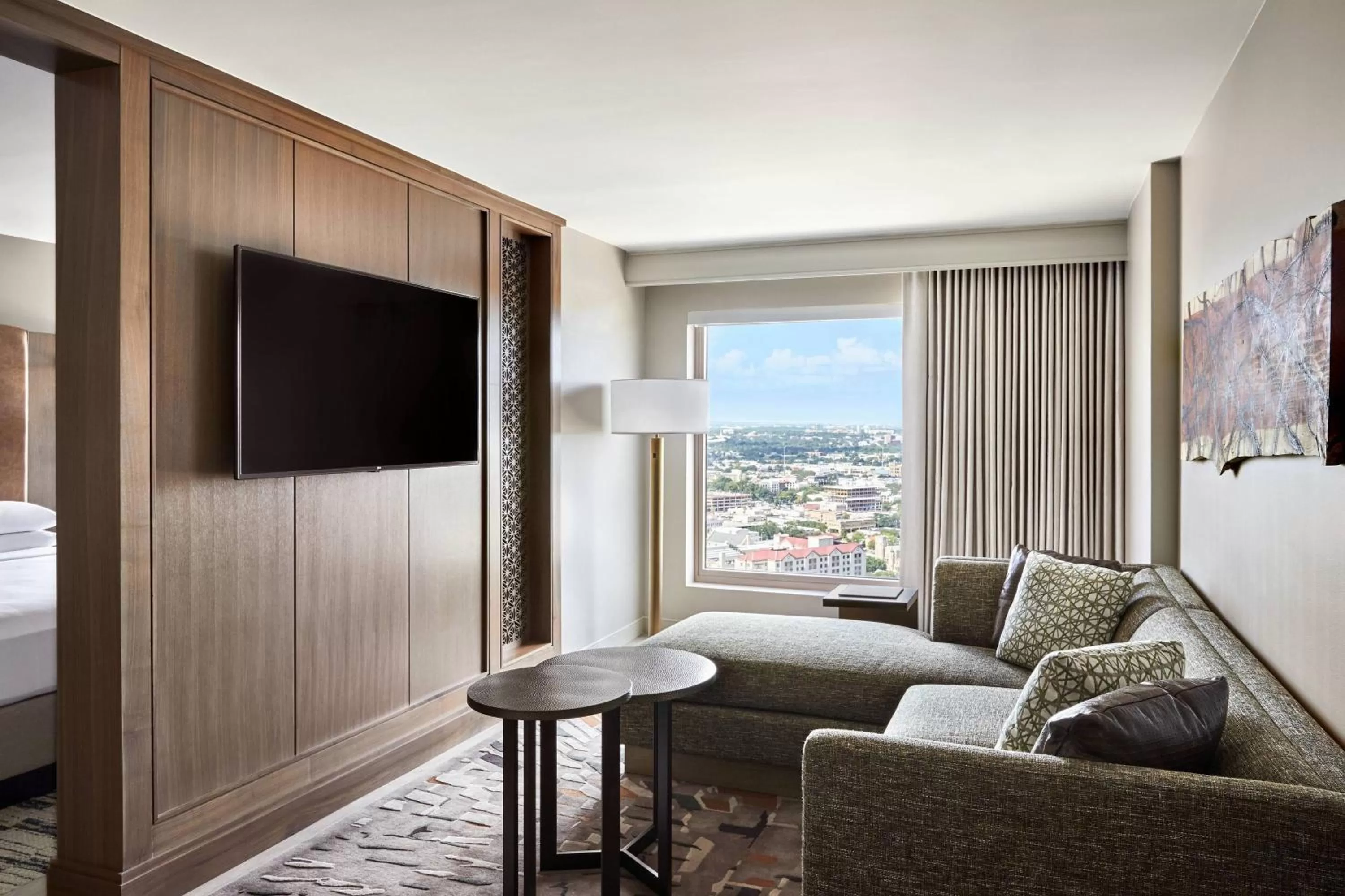 Living room in San Antonio Marriott Rivercenter on the River Walk