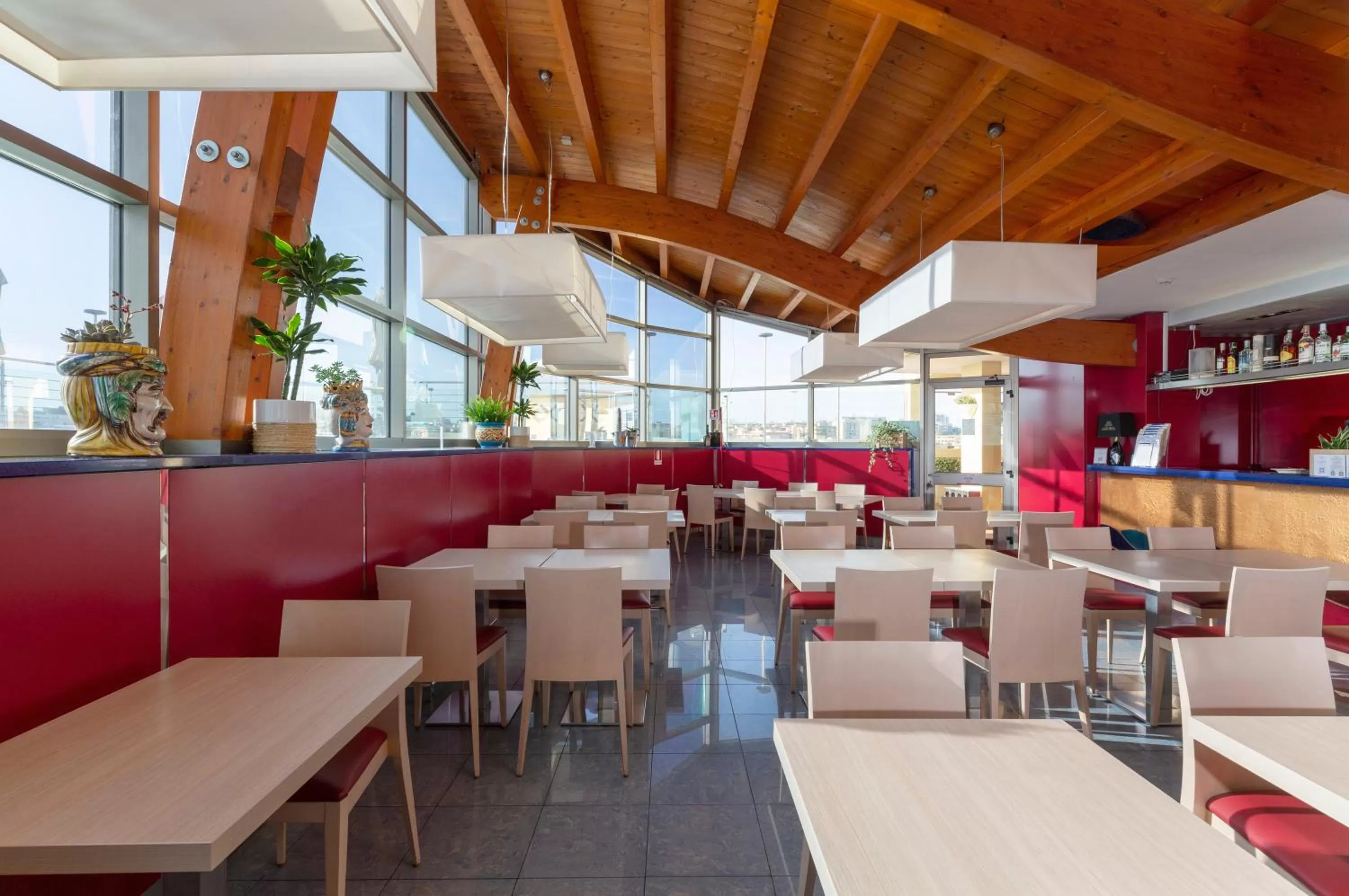 Restaurant/places to eat in Hotel Mercure Siracusa