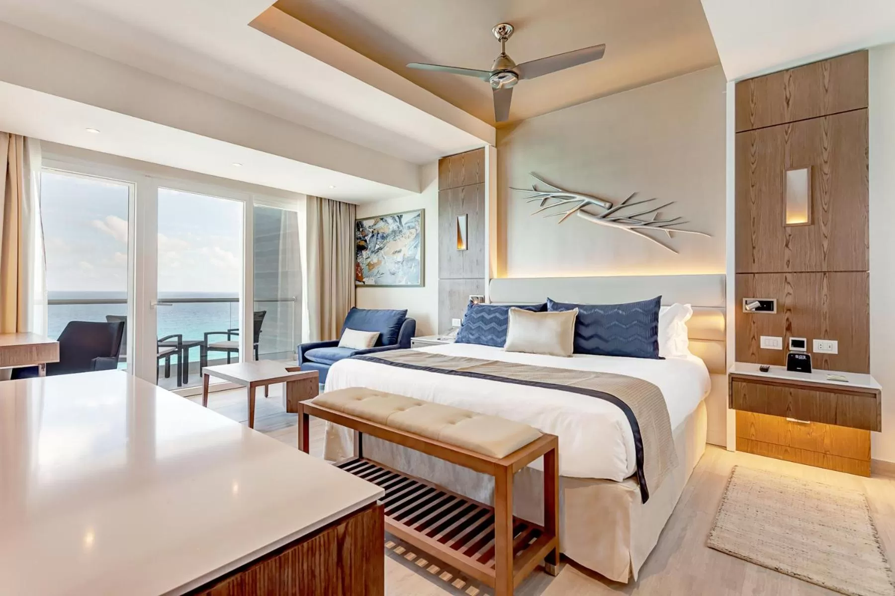 Bedroom, Bed in Royalton CHIC Cancun, An Autograph Collection All-Inclusive Resort - Adults Only