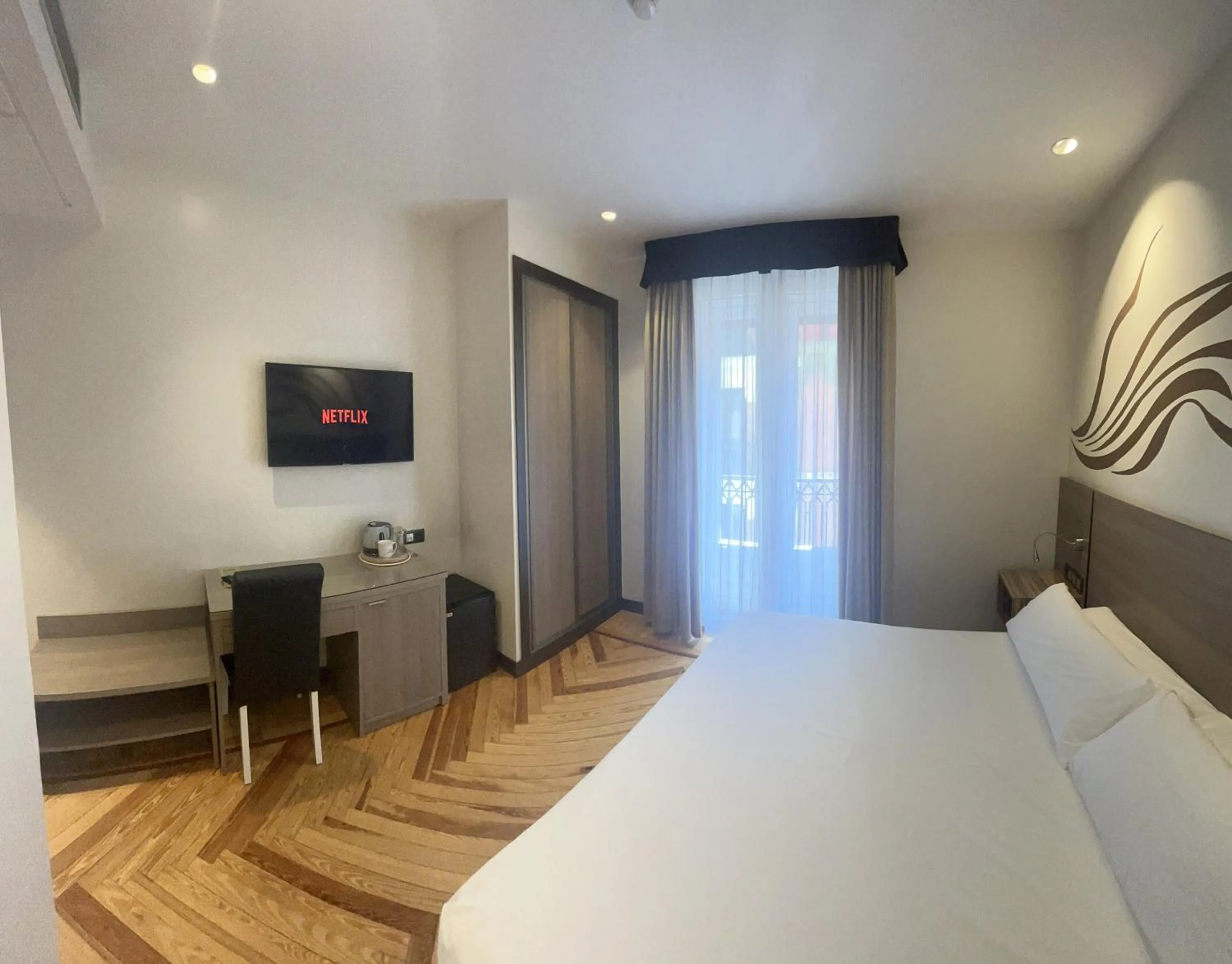 TV and multimedia, Bed in Hostal Abadia Madrid