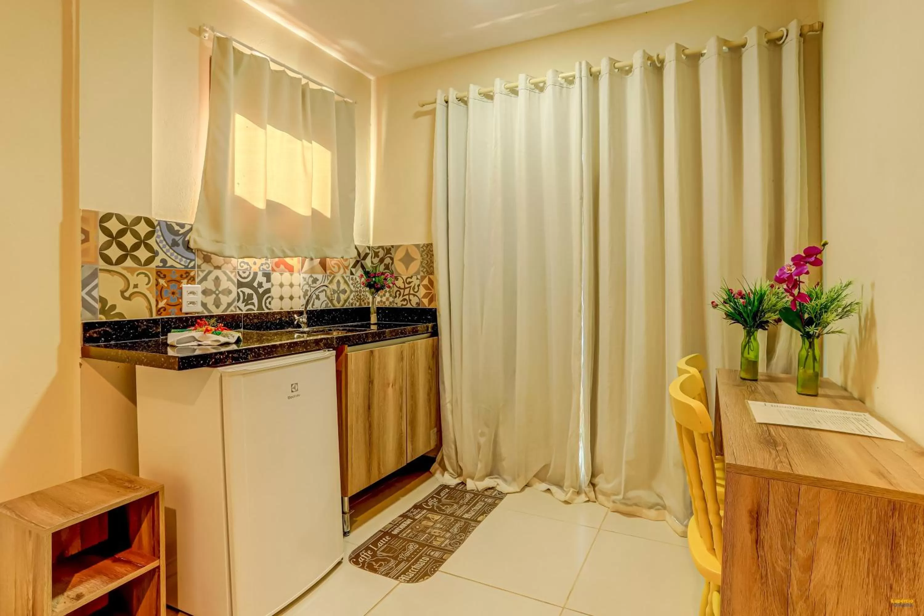 Kitchen or kitchenette, Bathroom in i9 Quixaba Flat